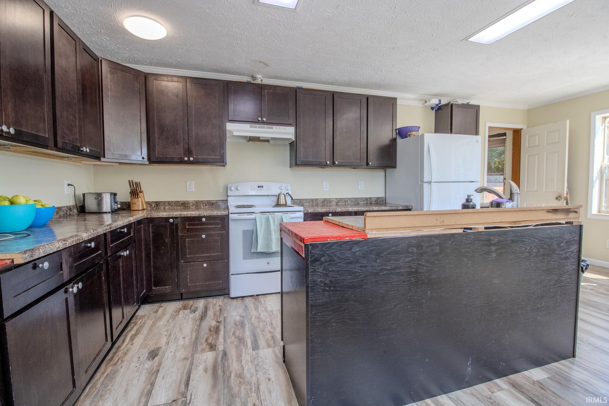 Homes for sale in North Judson, IN | 7200 S 250 W, North Judson, IN 46366 | MLS# 202537401