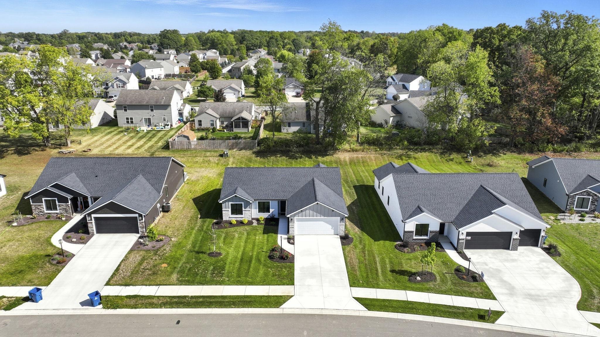 Homes for sale in Huntertown, IN | 15546 Impala Dr, Huntertown, IN 46748 | MLS# 202537402