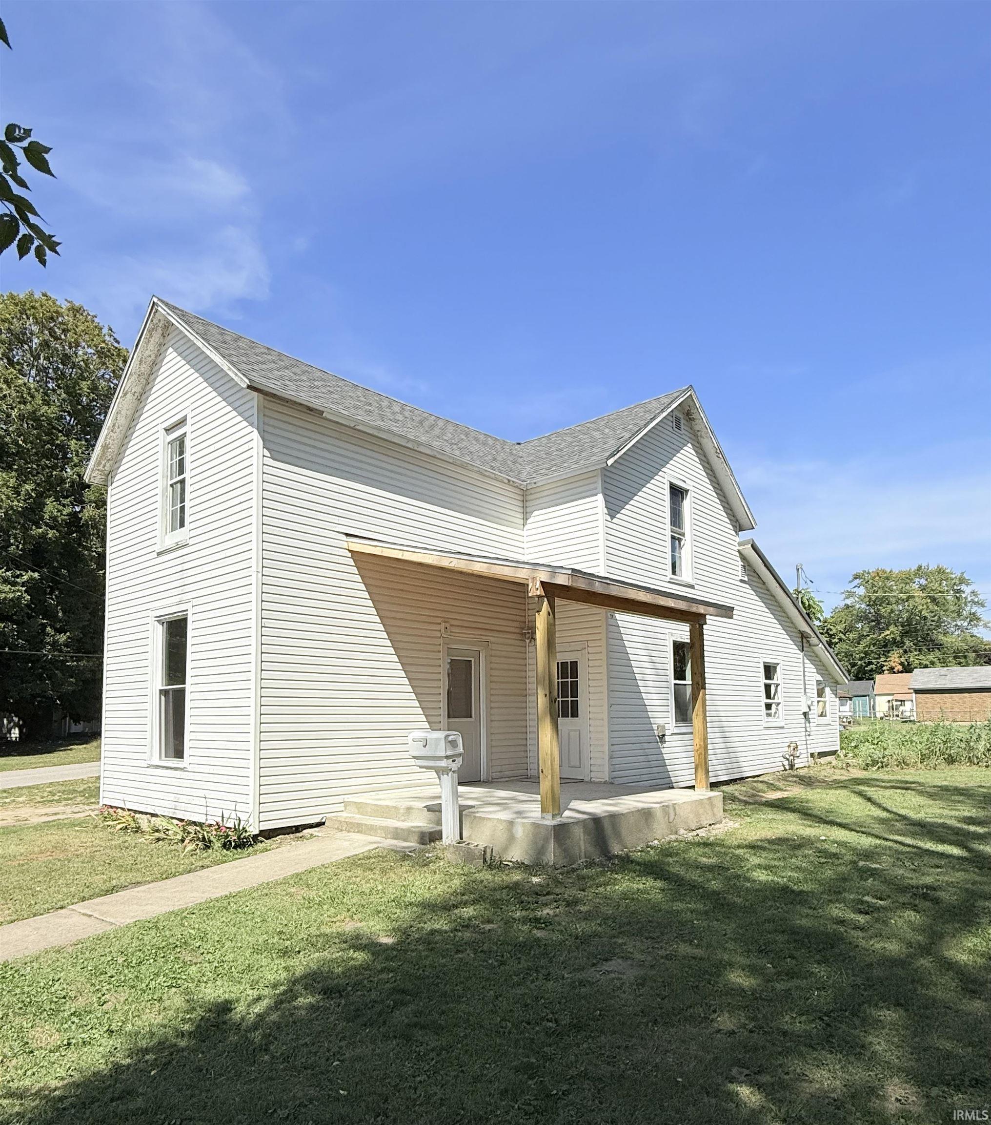 Homes for sale in Logansport, IN | 320 W Clay St, Logansport, IN 46947 | MLS# 202537424