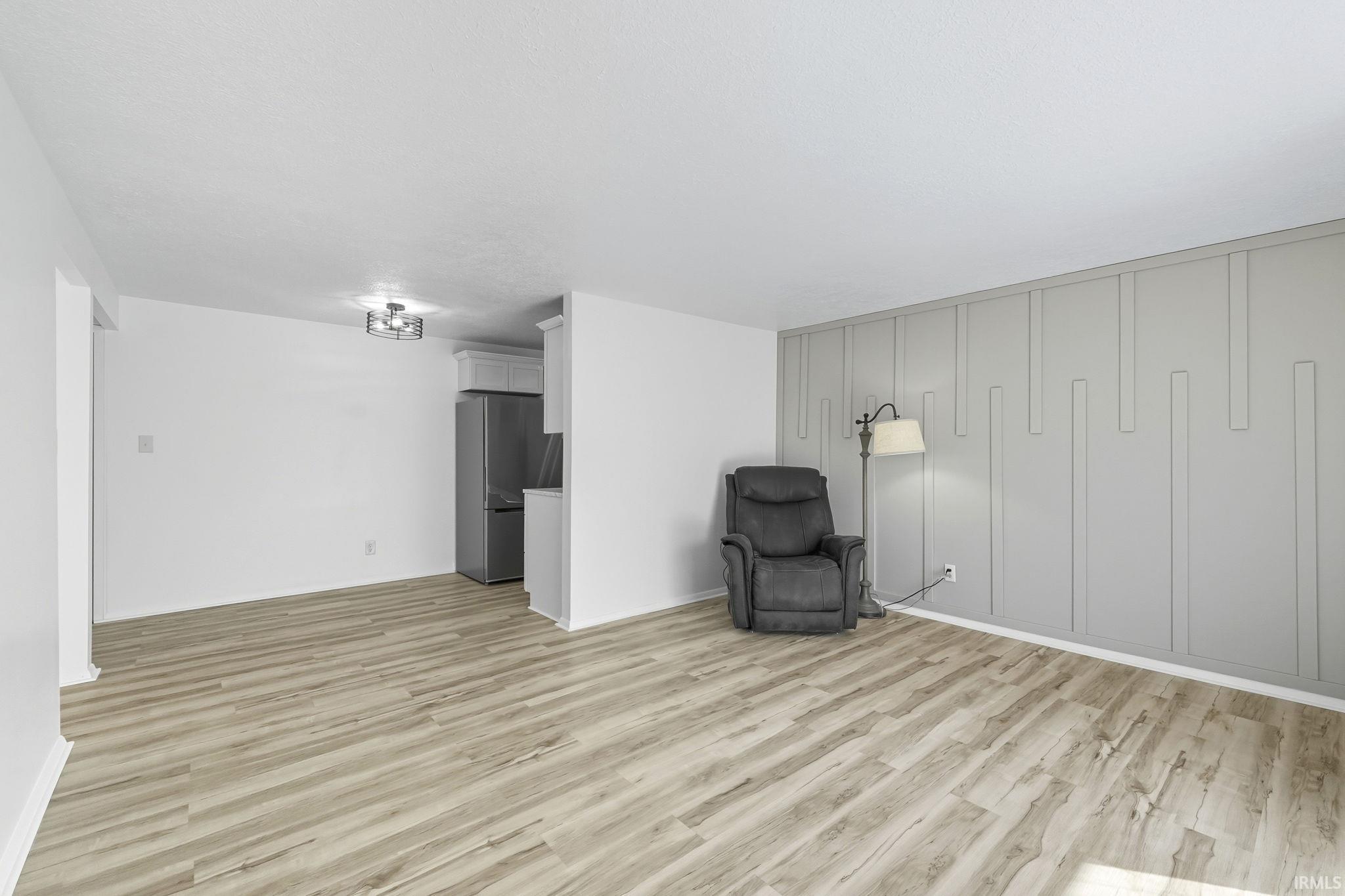 Photo 3 of 2927 Westbrook Drive