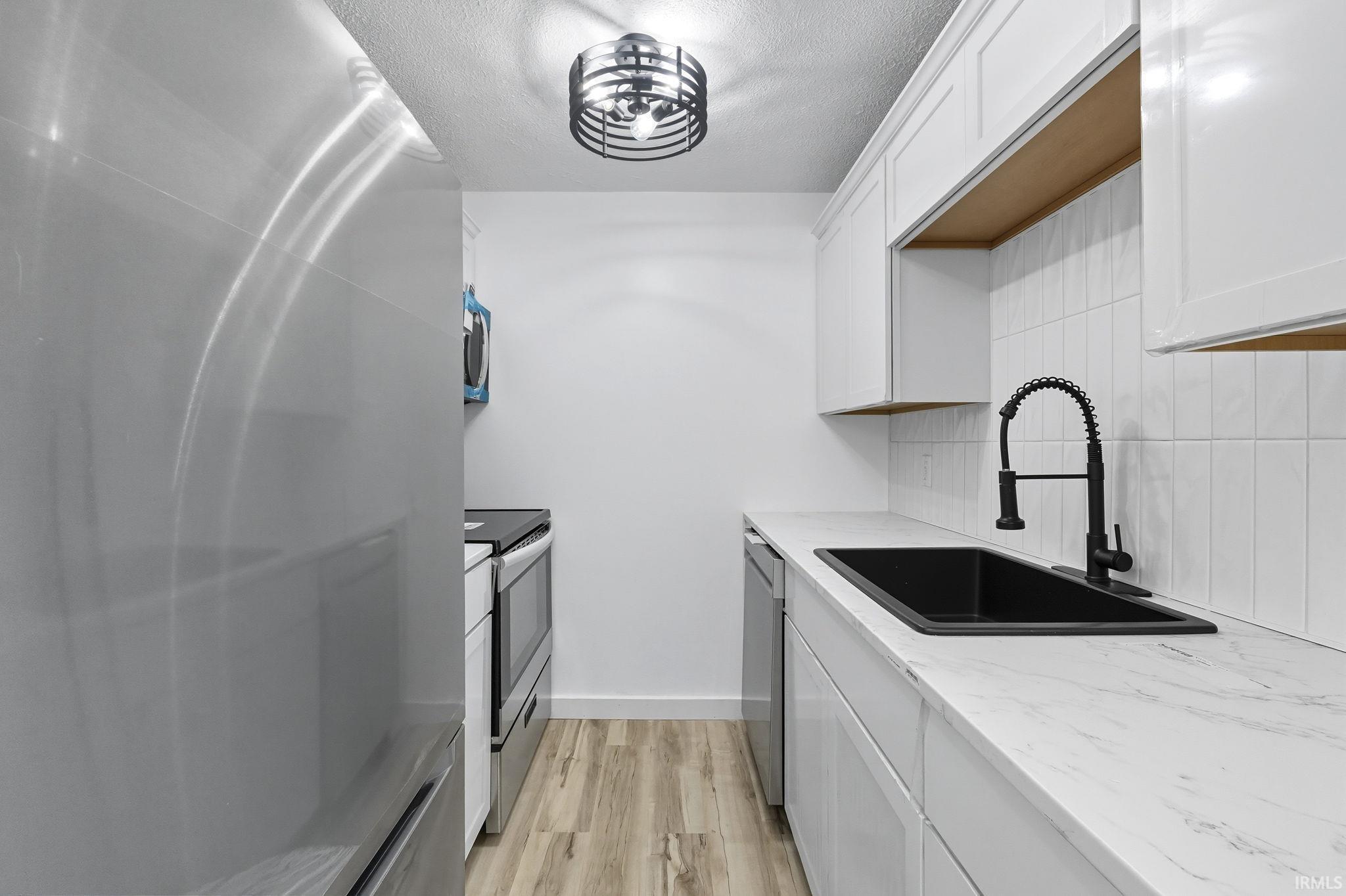 Photo 5 of 2927 Westbrook Drive