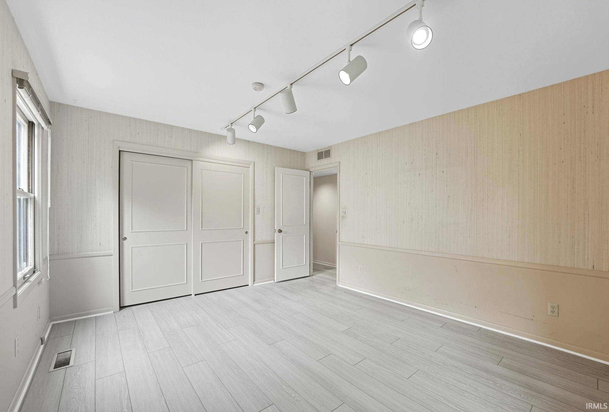 Photo 19 of 5516 Indiana Avenue