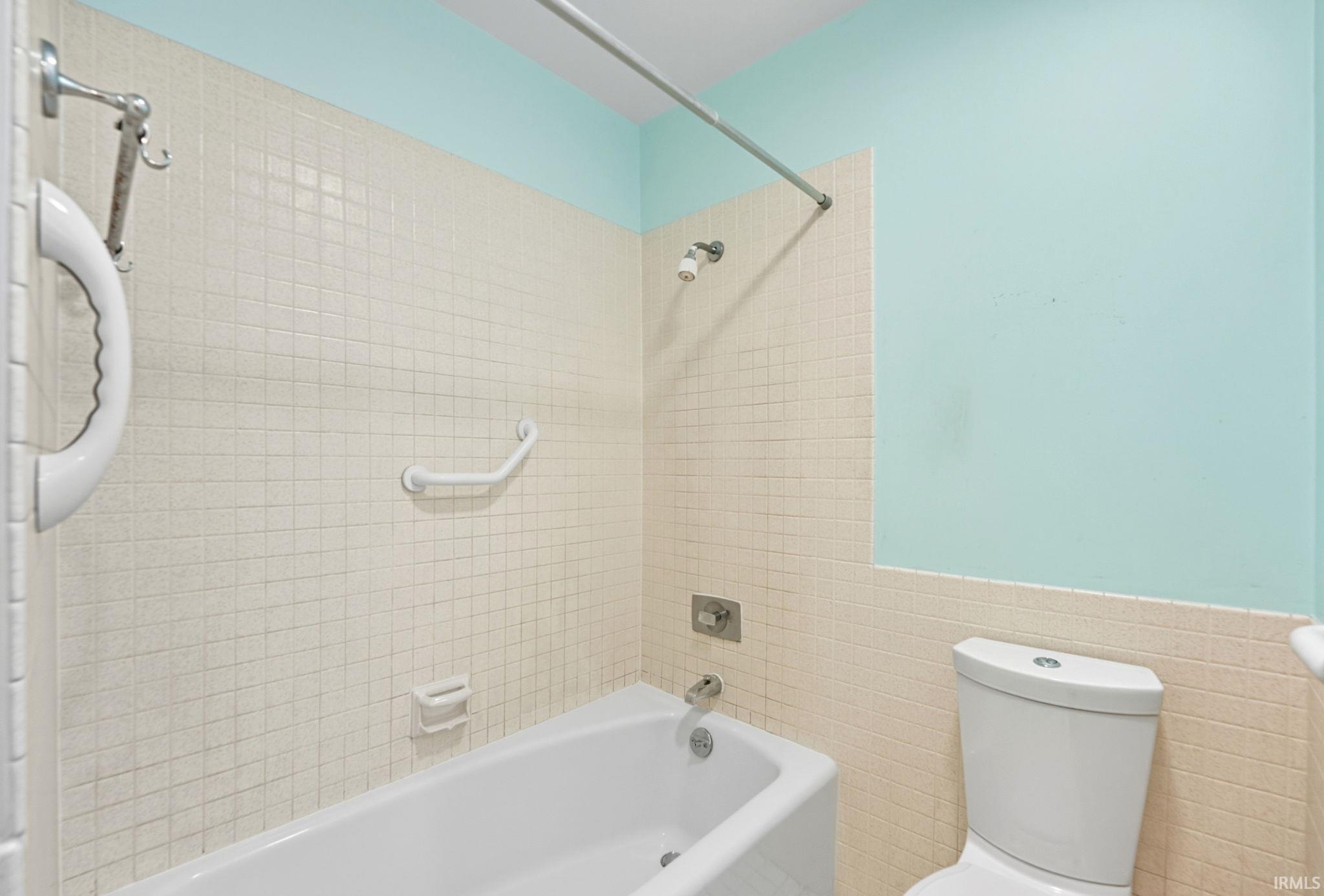 Photo 22 of 5516 Indiana Avenue