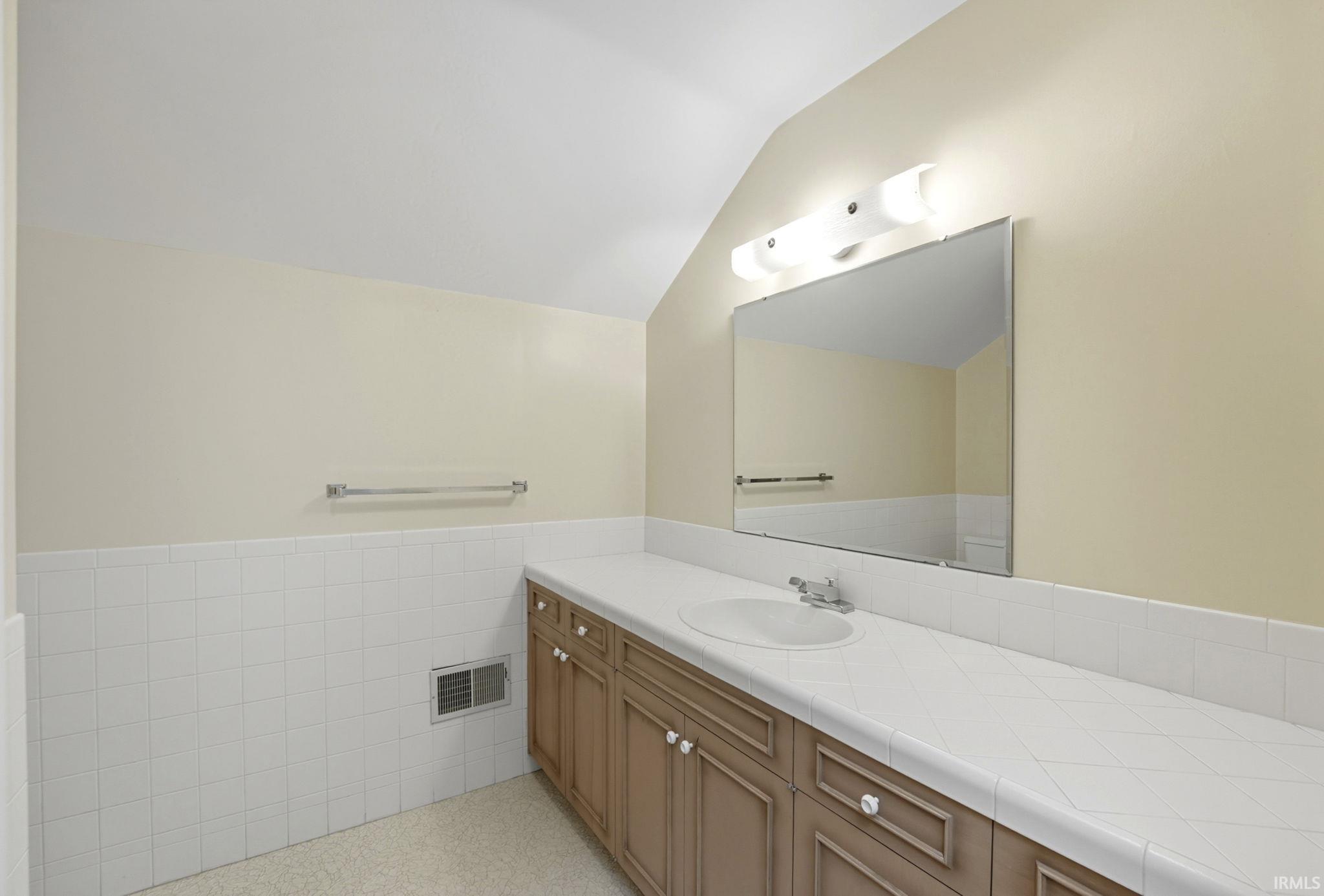 Photo 26 of 5516 Indiana Avenue