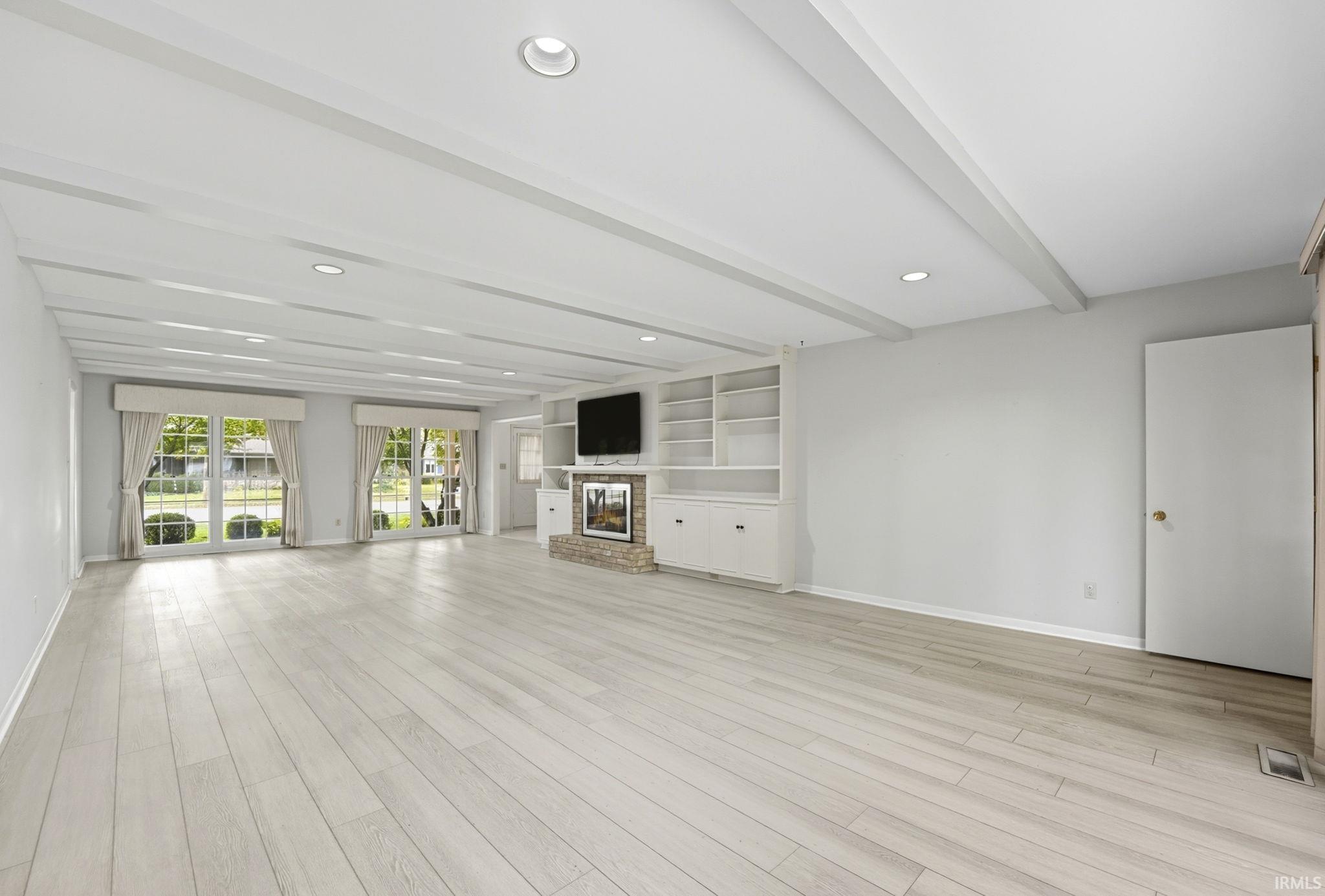 Photo 6 of 5516 Indiana Avenue