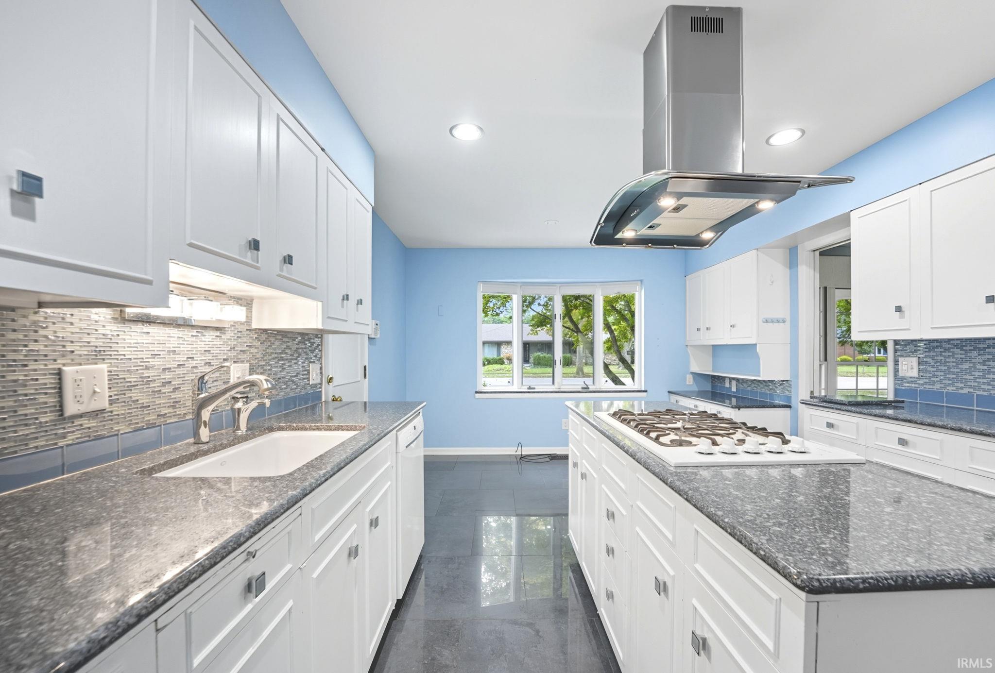 Photo 8 of 5516 Indiana Avenue