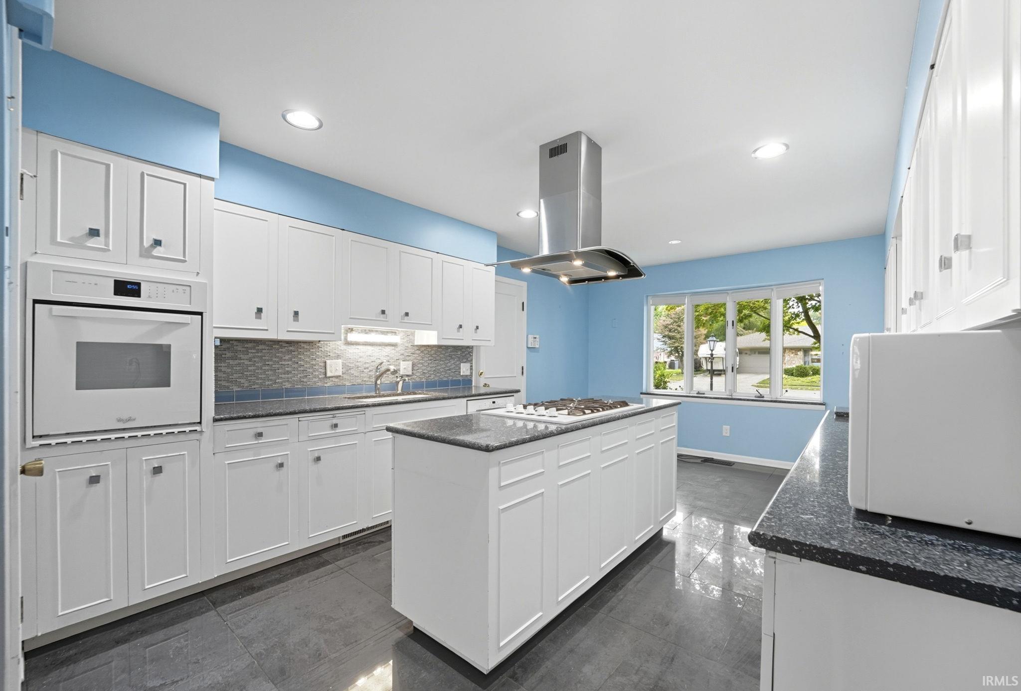 Photo 9 of 5516 Indiana Avenue