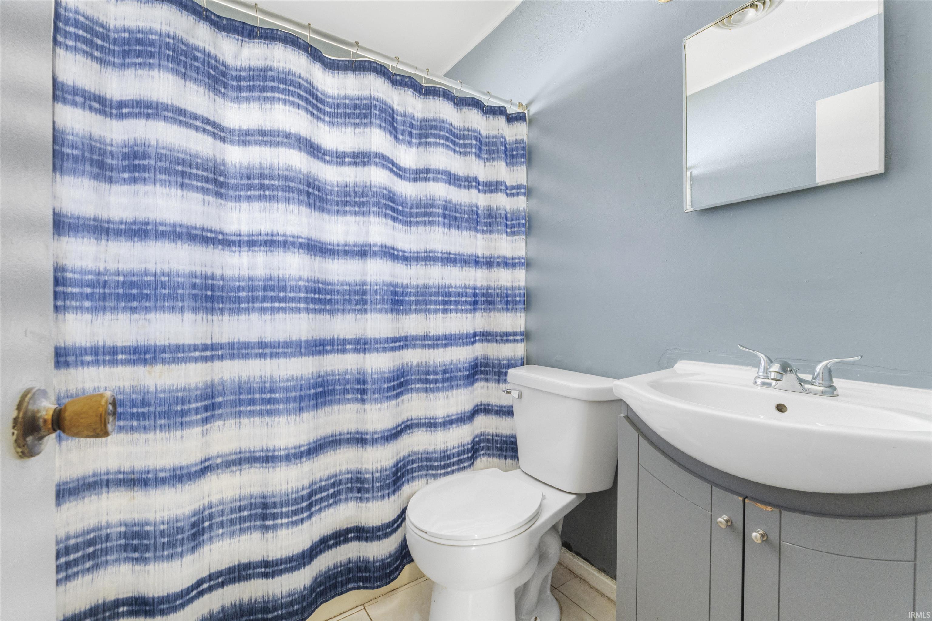 Photo 13 of 2922 Drexel Avenue