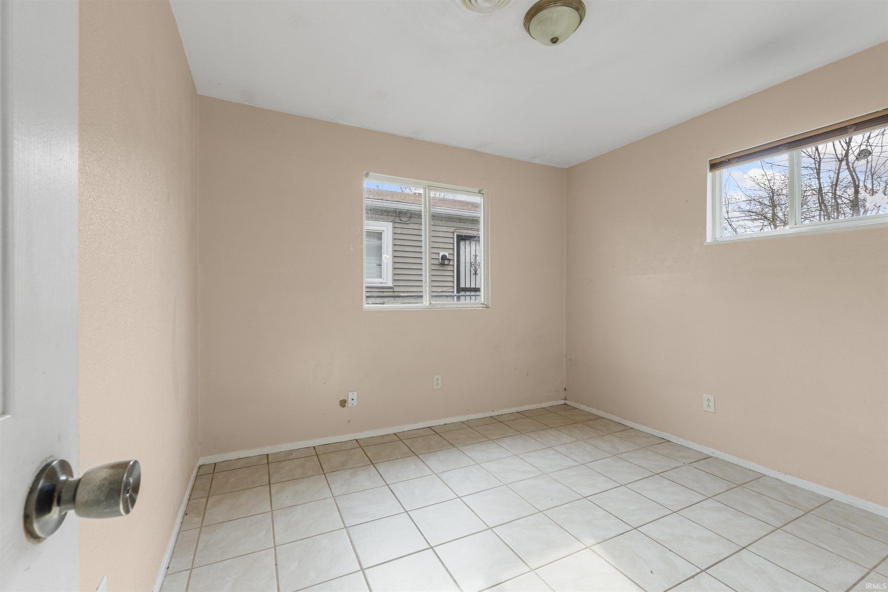 Photo 9 of 2922 Drexel Avenue