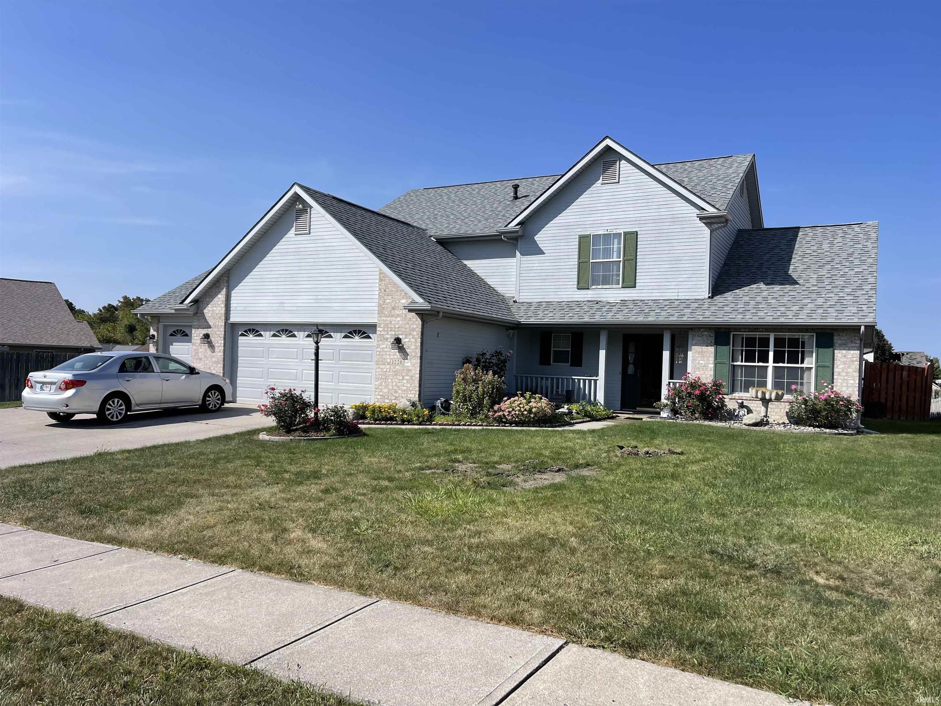 Photo 2 of 1228 Holly Ridge Run