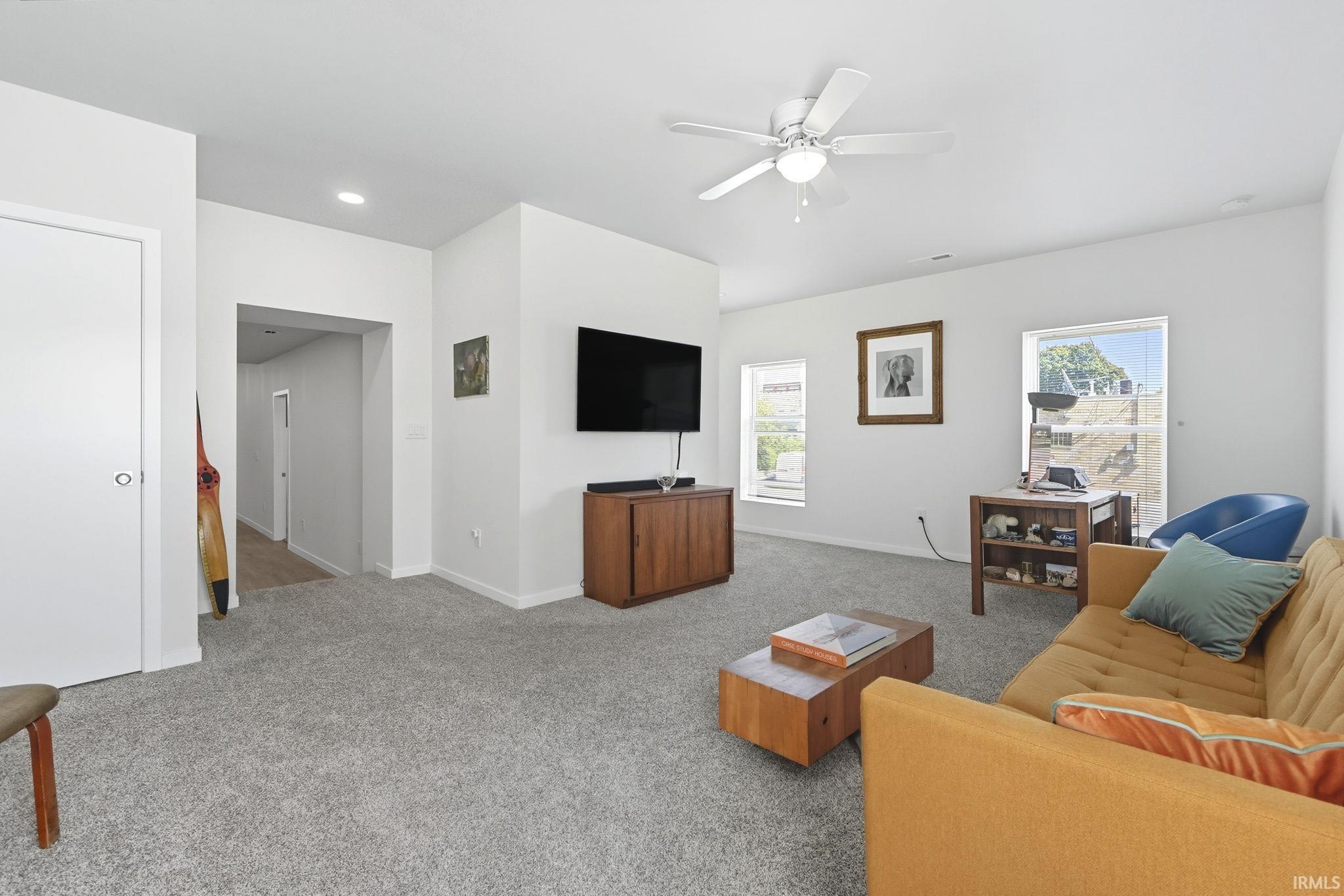 Photo 20 of 111 W Hazel Street