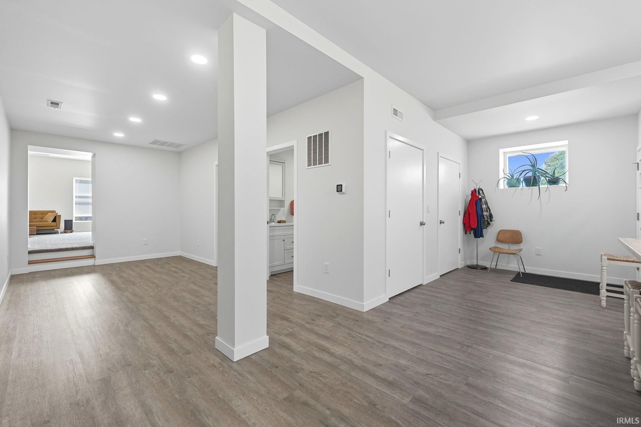 Photo 23 of 111 W Hazel Street