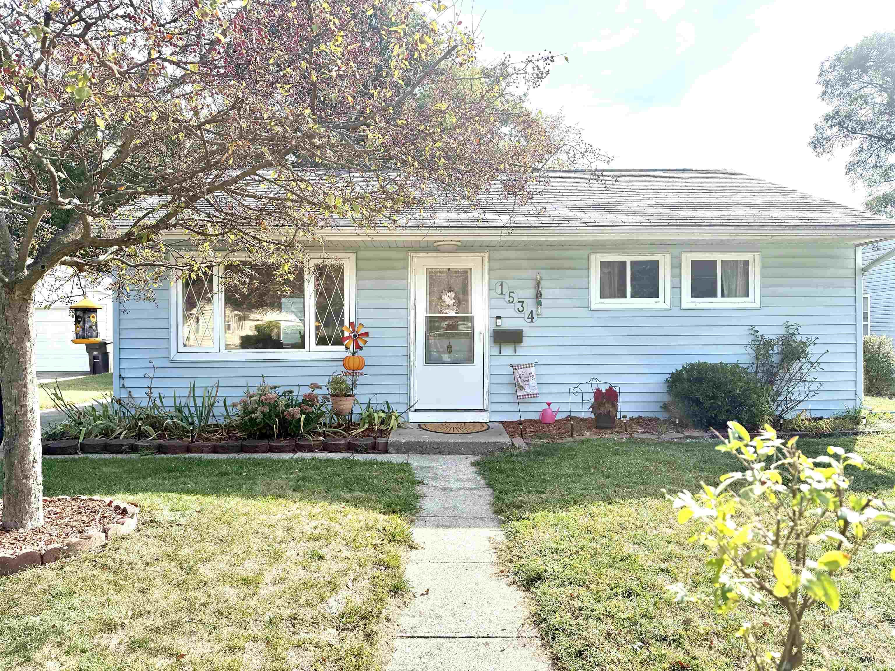 Photo 0 of 1534 Cone Street