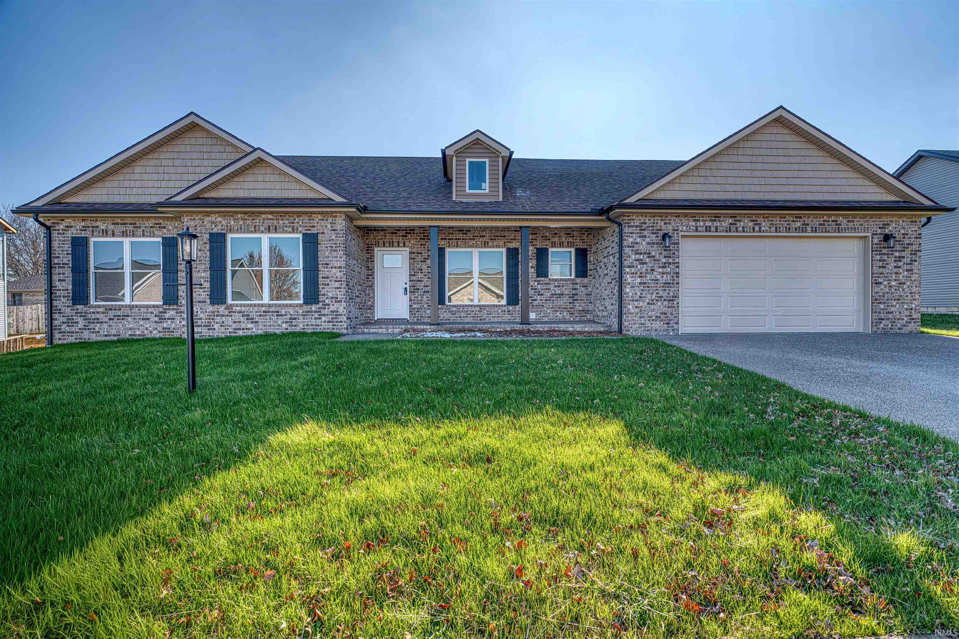 Homes for sale in Mount Vernon, IN | 316 Sunset Dr, Mount Vernon, IN 47620 | MLS# 202537555