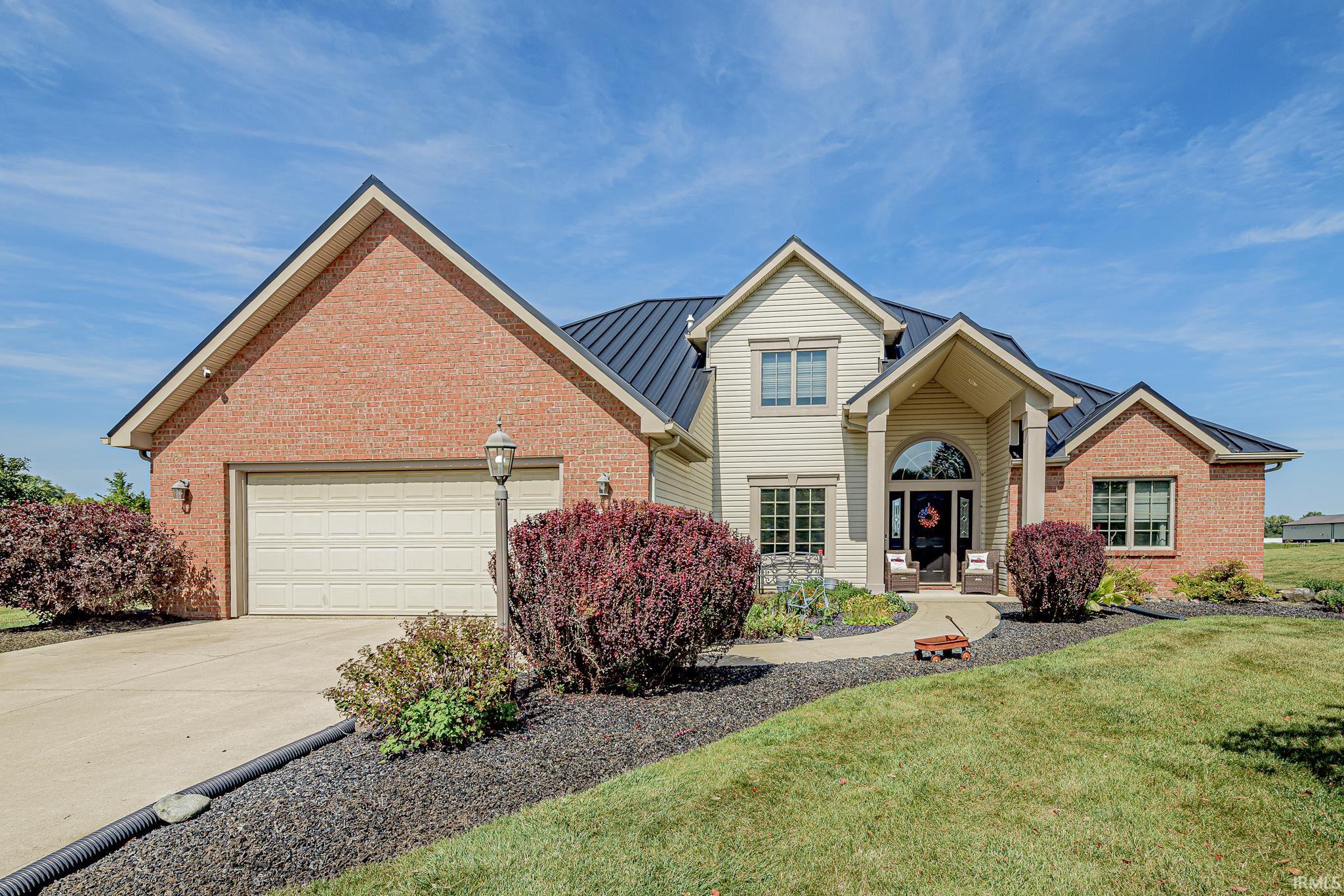 1388 W Glenview Court