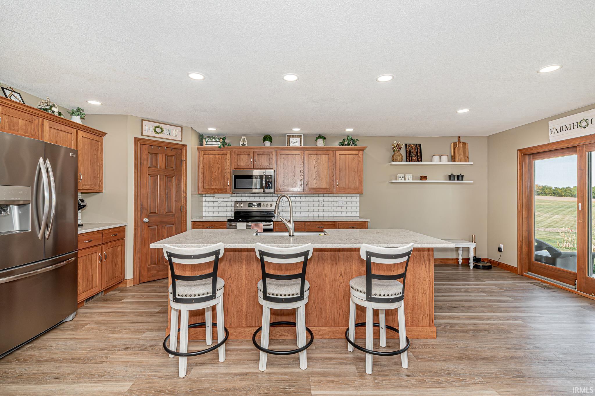 1388 W Glenview Court