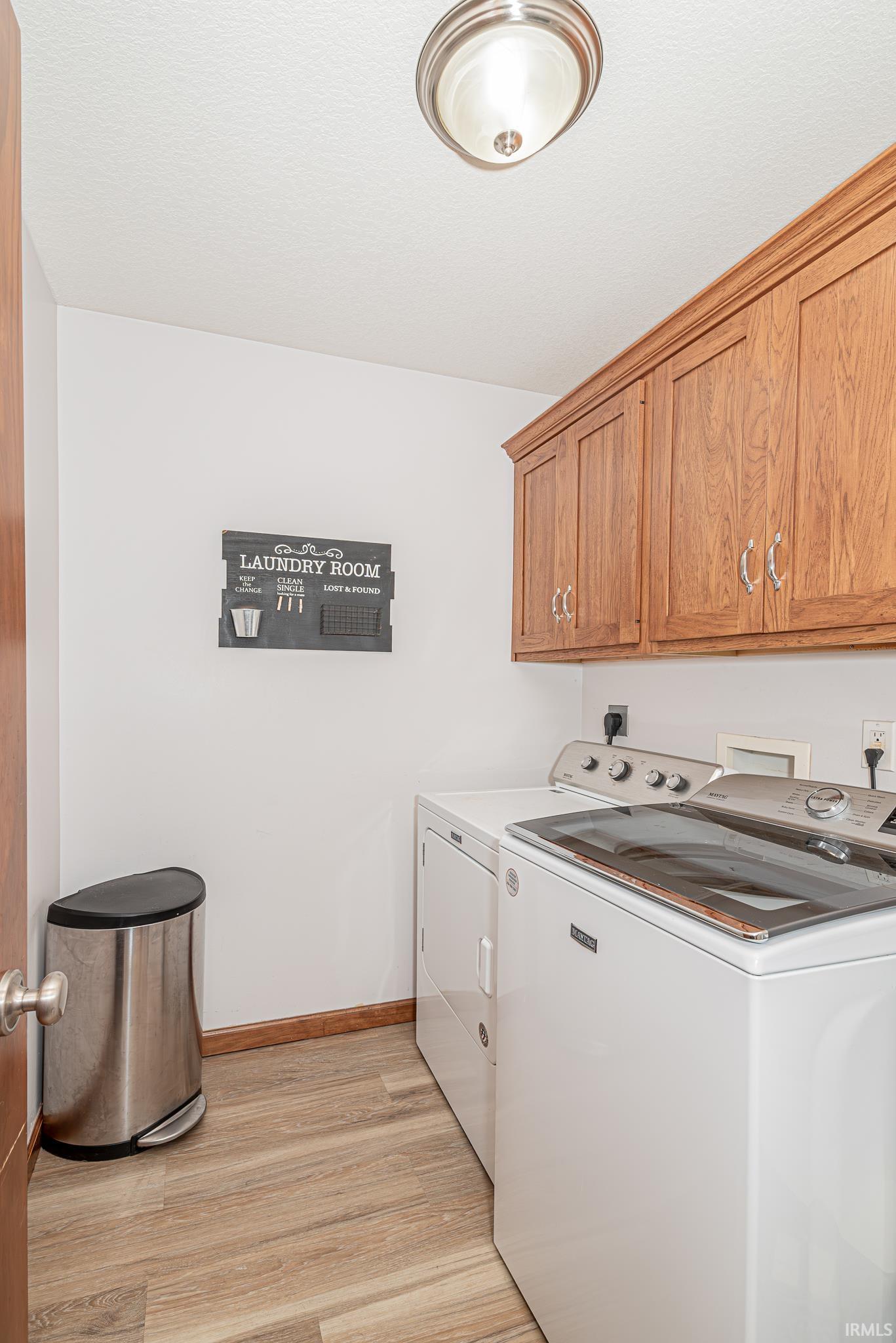 1388 W Glenview Court