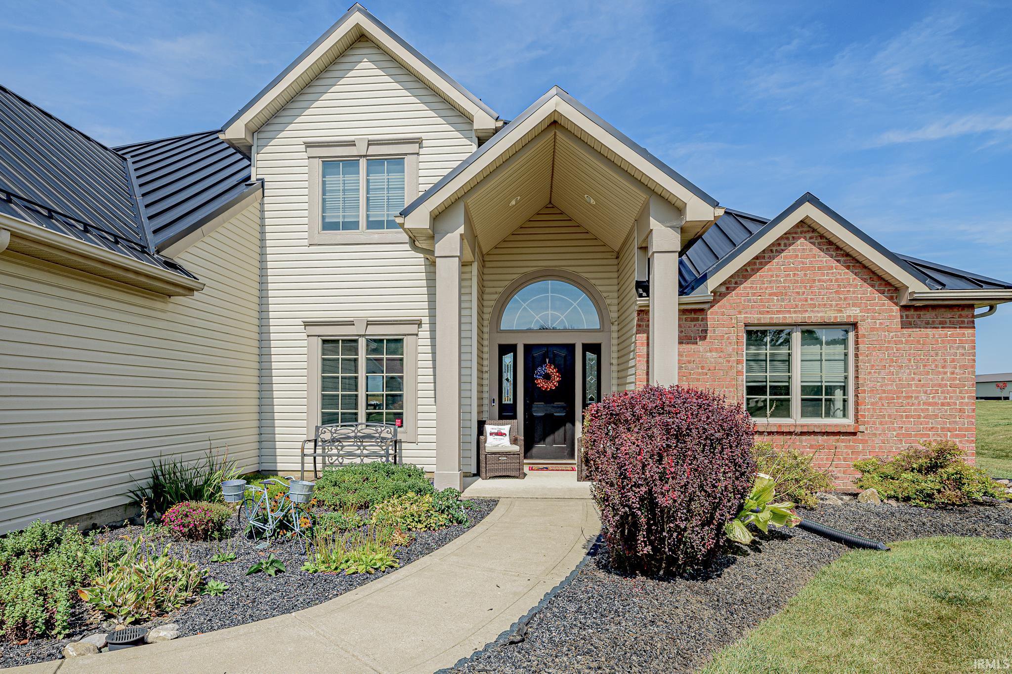 1388 W Glenview Court