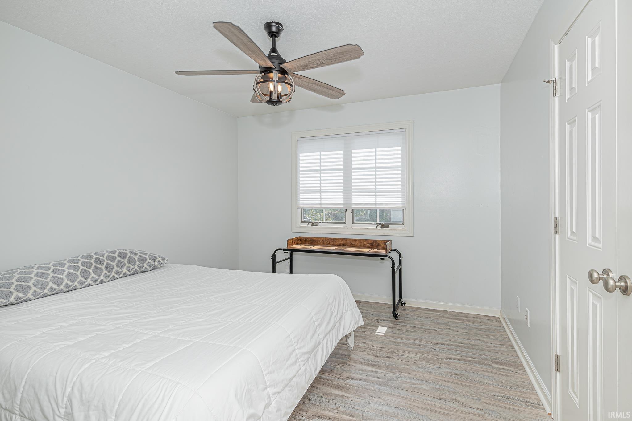 1388 W Glenview Court