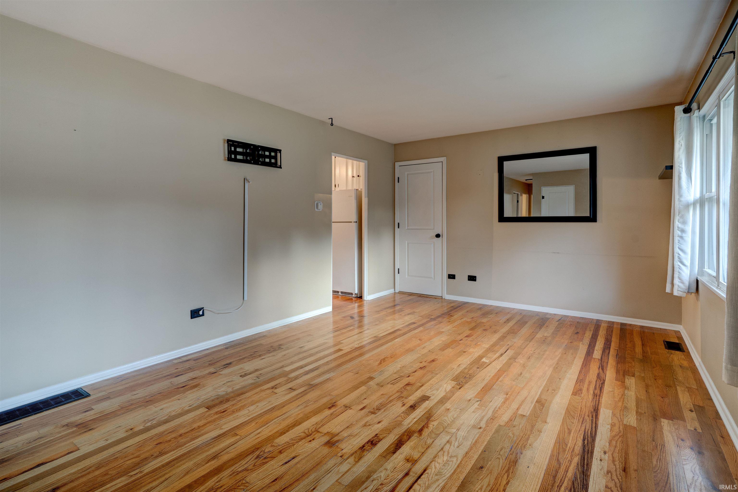 Homes for sale in Newburgh, IN | 5655 Garden Valley Rd, Newburgh, IN 47630 | MLS# 202537564