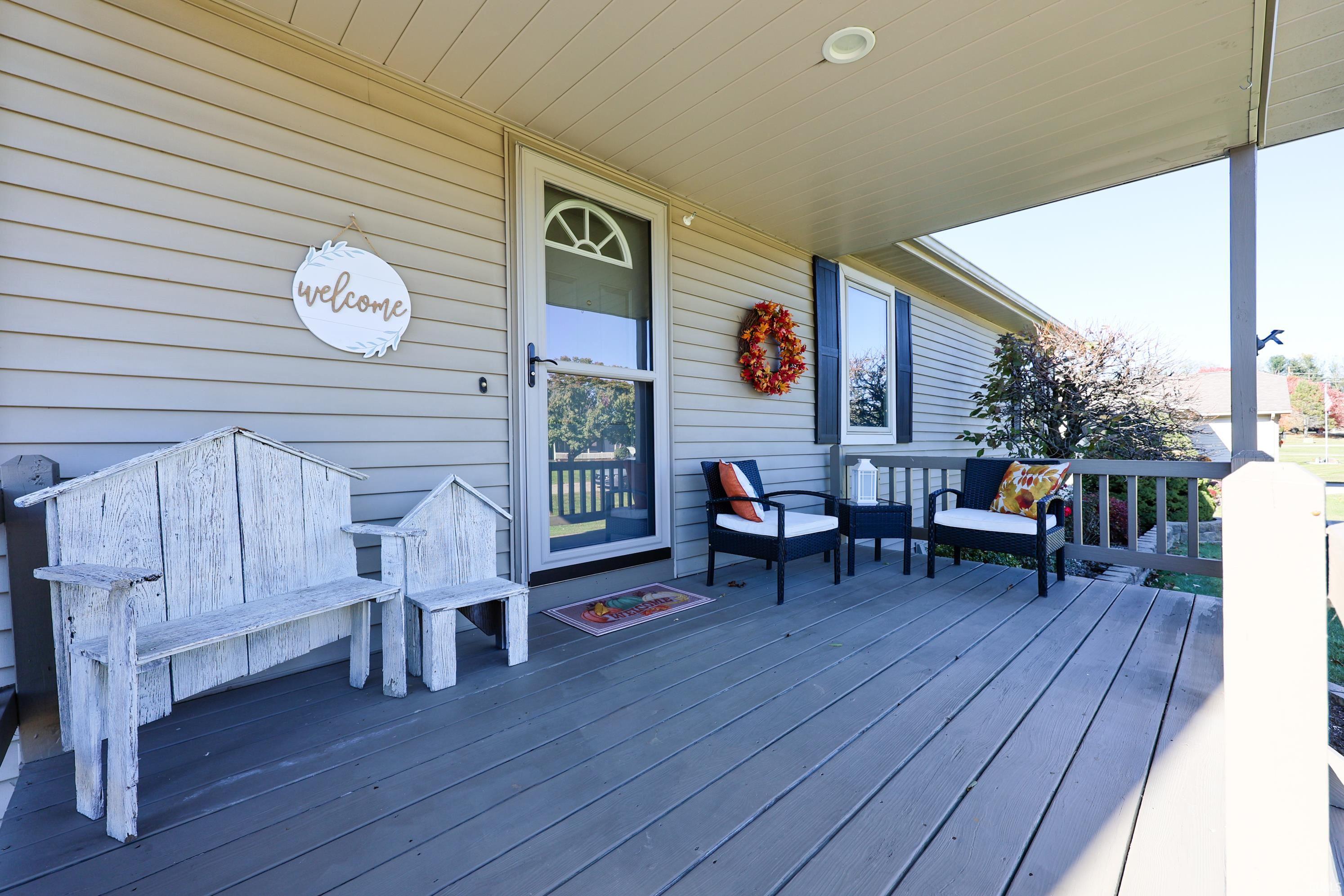 Photo 3 of 865 N 280 W