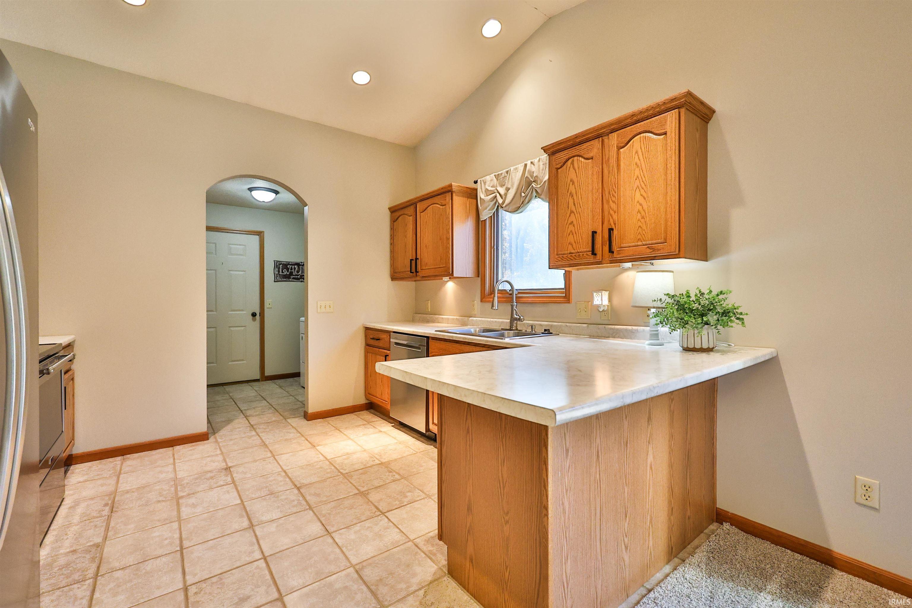 Photo 6 of 865 N 280 W