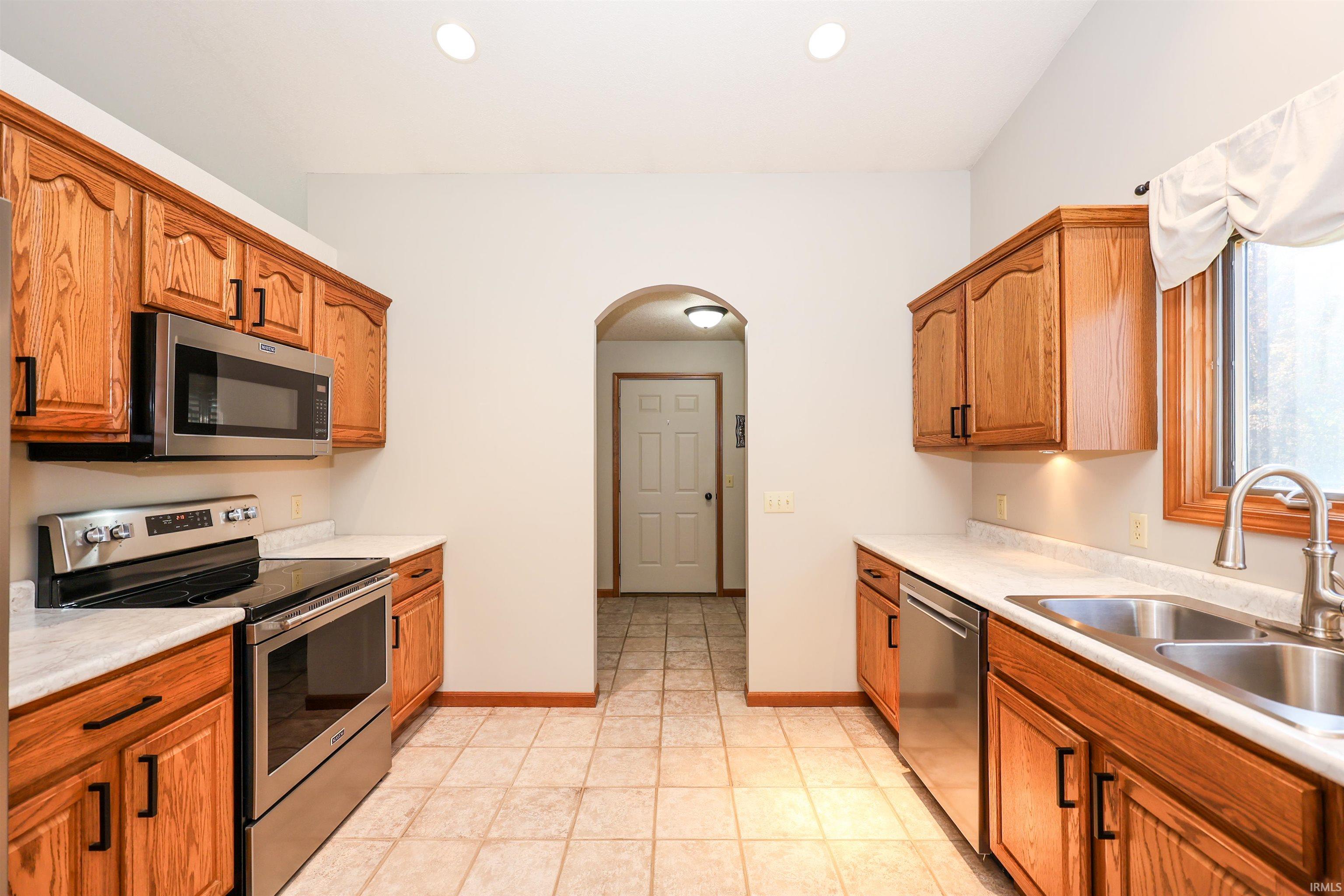 Photo 7 of 865 N 280 W