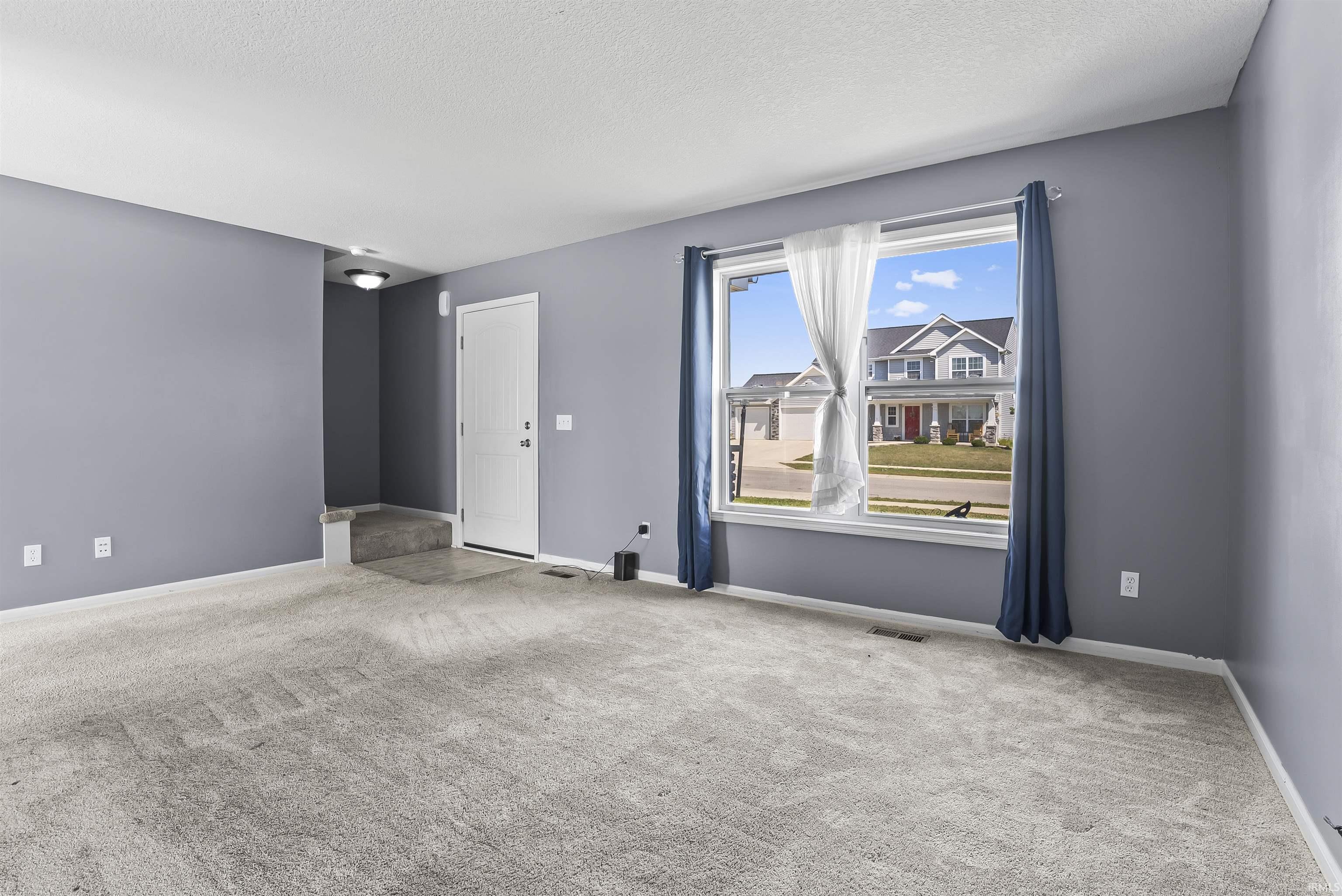 Photo 4 of 12921 Slash Pass