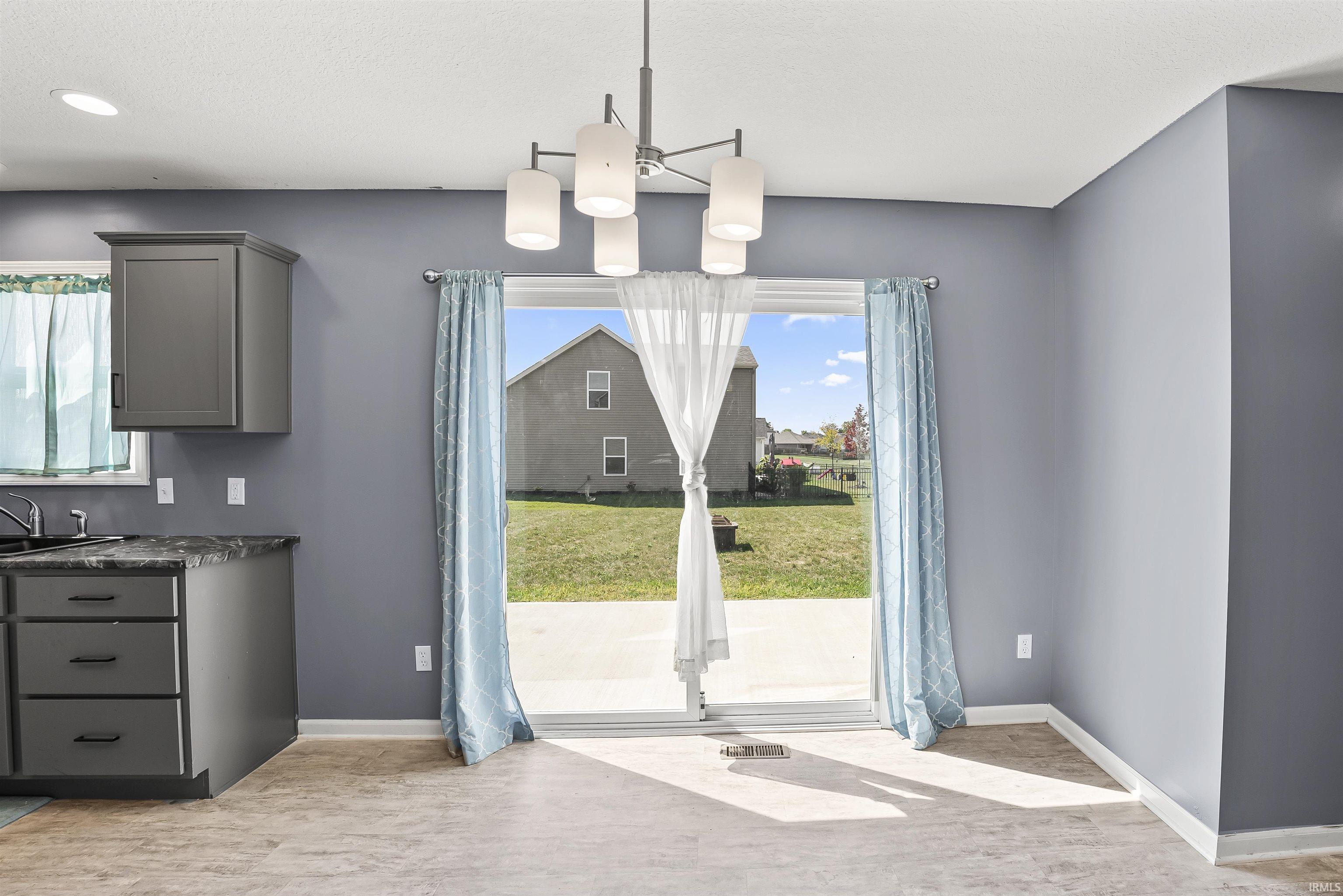 Photo 9 of 12921 Slash Pass