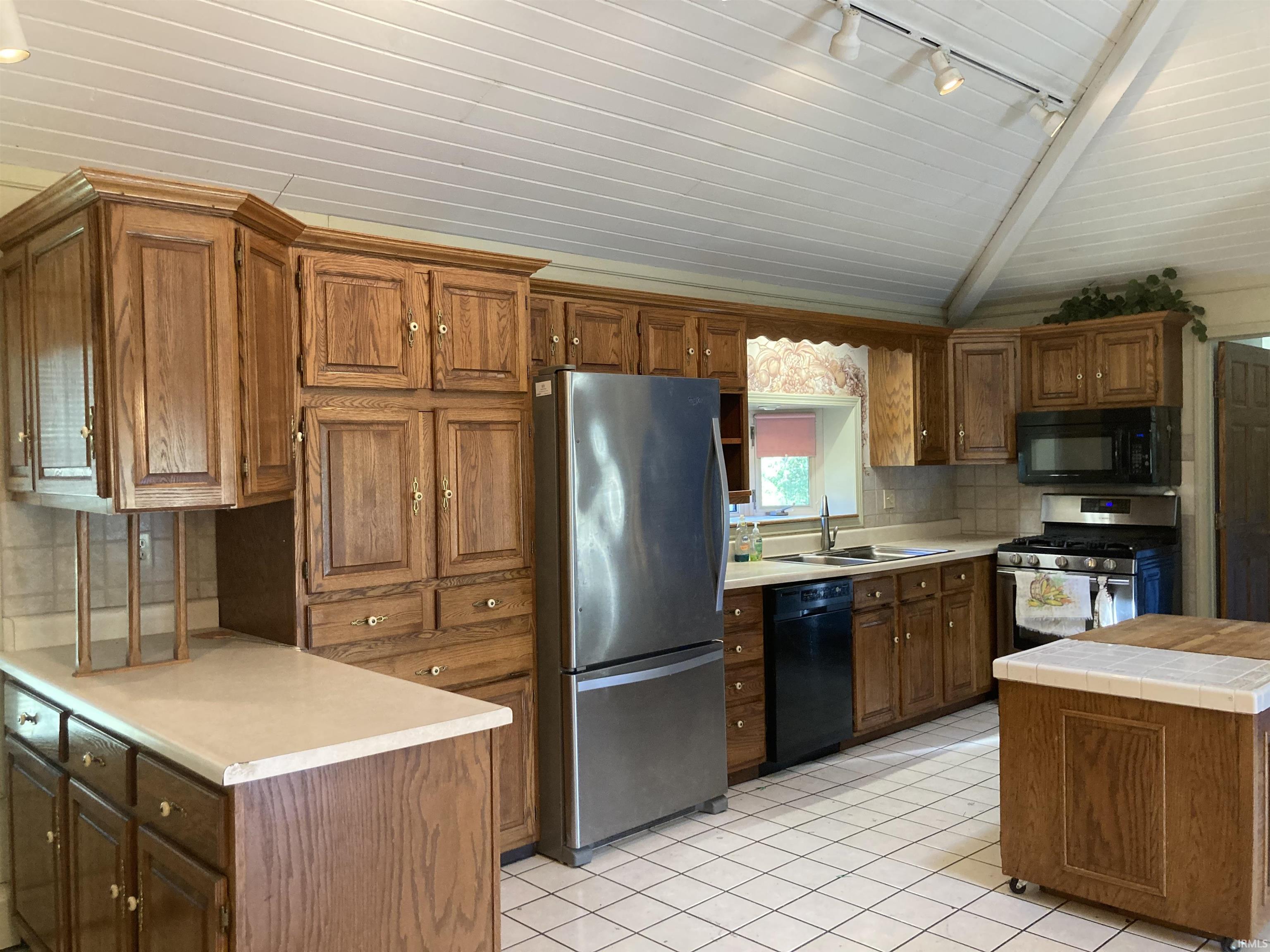 Photo 3 of 109 Hillcrest Road