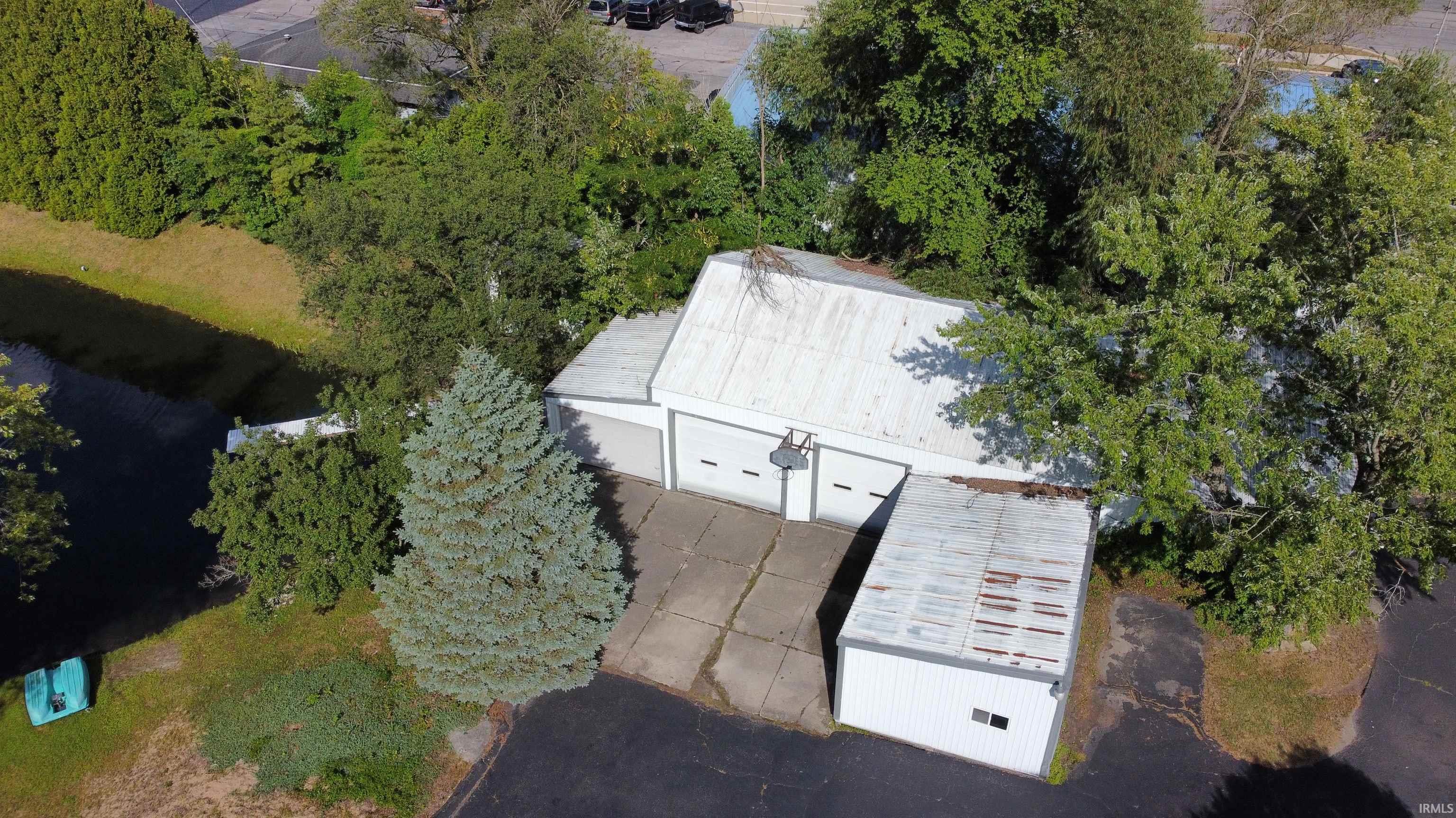 Photo 34 of 109 Hillcrest Road