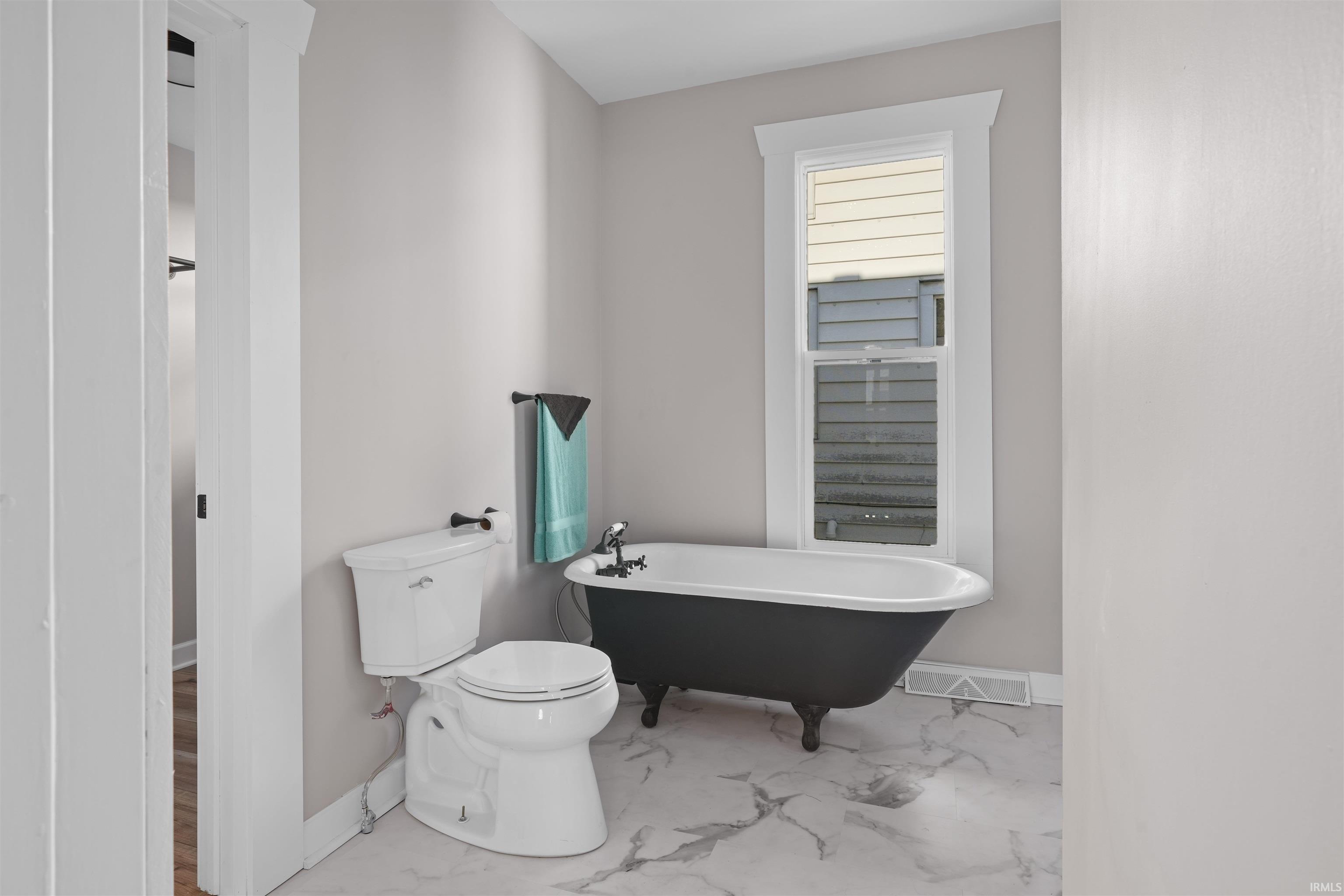 Photo 15 of 310 N Chauncey Street