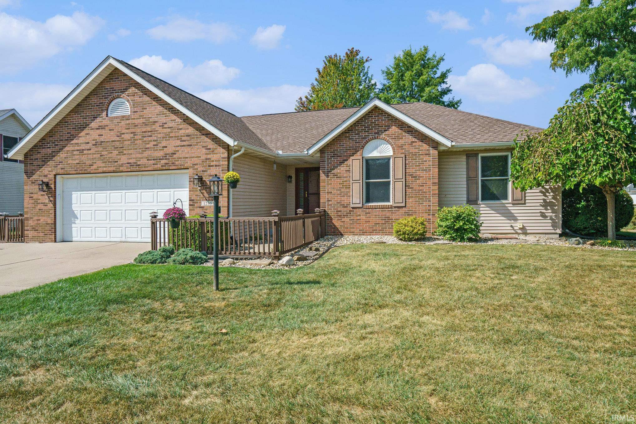 Homes for sale in Goshen, IN | 1235 Mintcrest Dr, Goshen, IN 46526 | MLS# 202537721