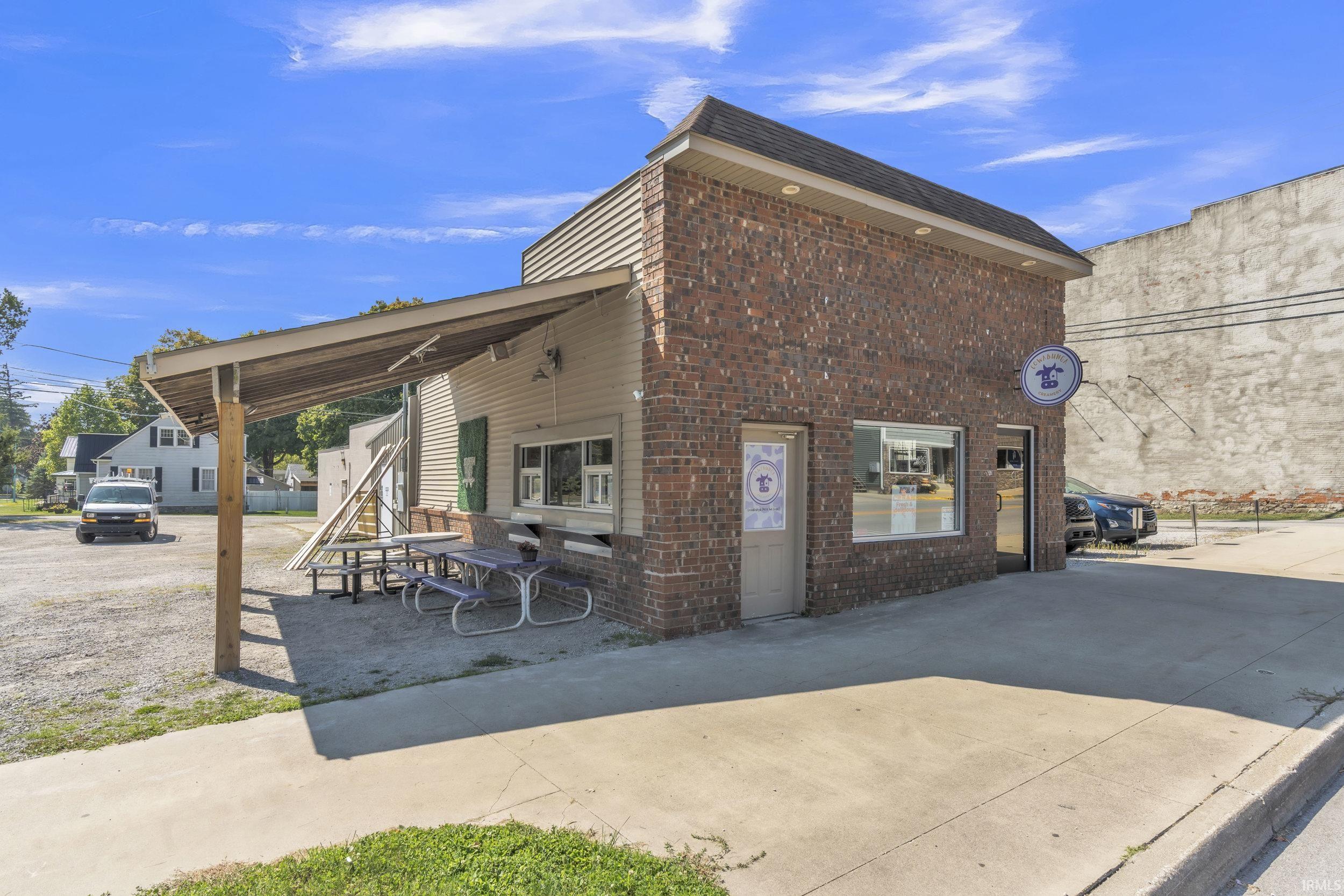 Photo 1 of 118 E Main Street