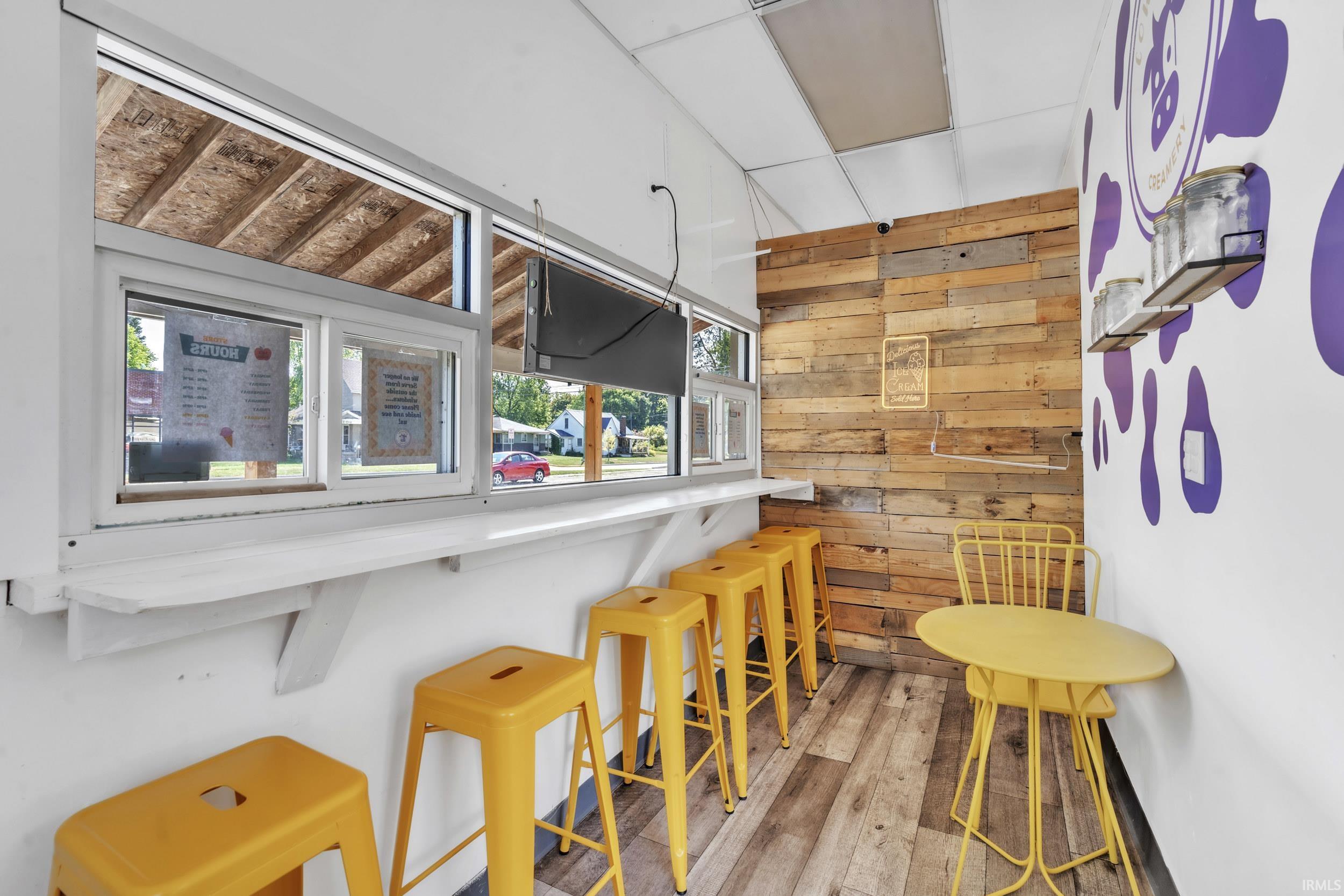 Photo 24 of 118 E Main Street