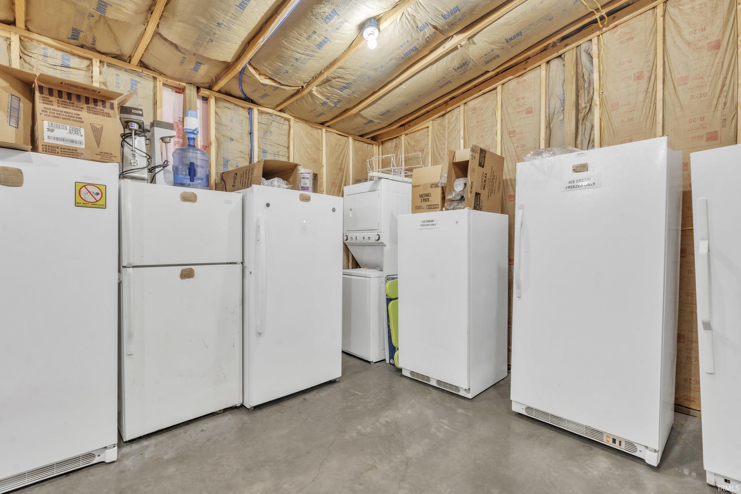 Photo 31 of 118 E Main Street