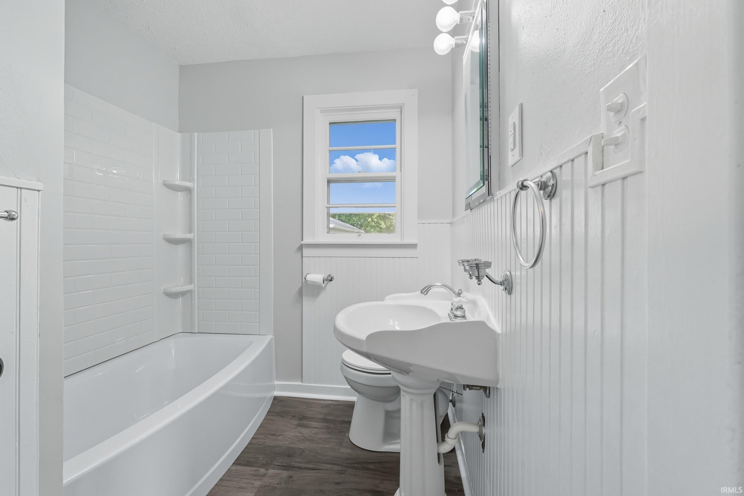 Photo 11 of 408 Miami Street