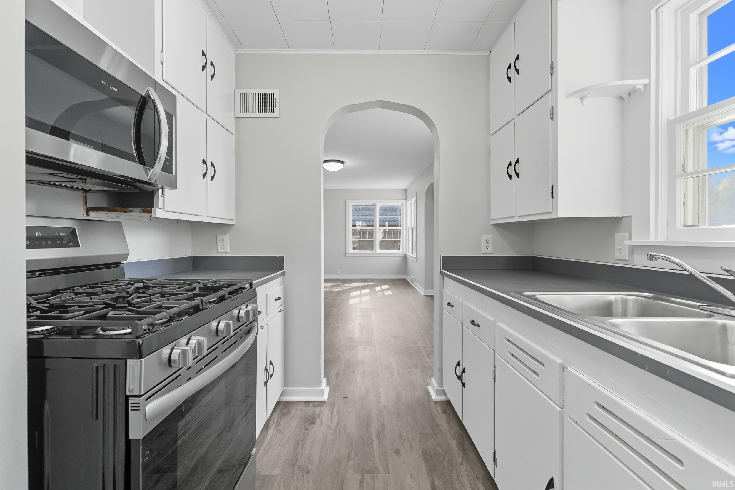 Photo 7 of 408 Miami Street