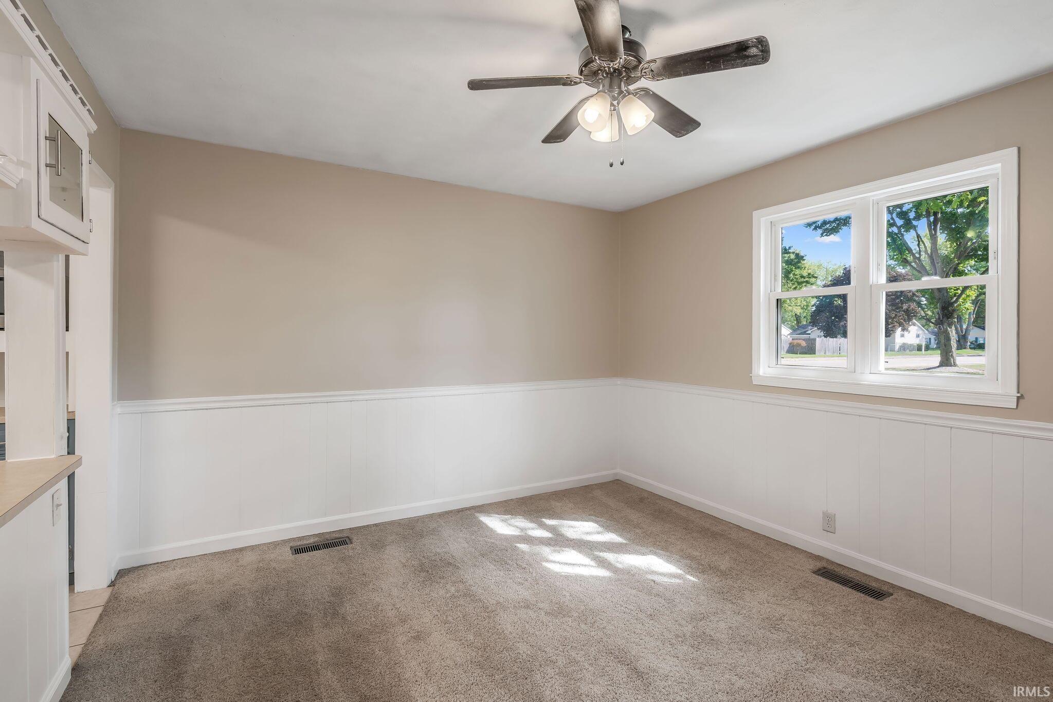 Photo 19 of 556 Broad Avenue