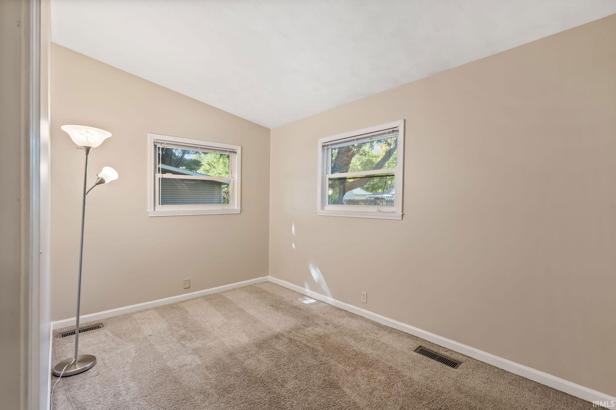 Photo 26 of 556 Broad Avenue