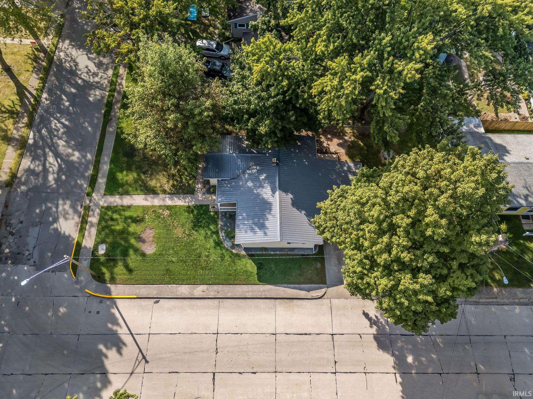 Photo 31 of 556 Broad Avenue