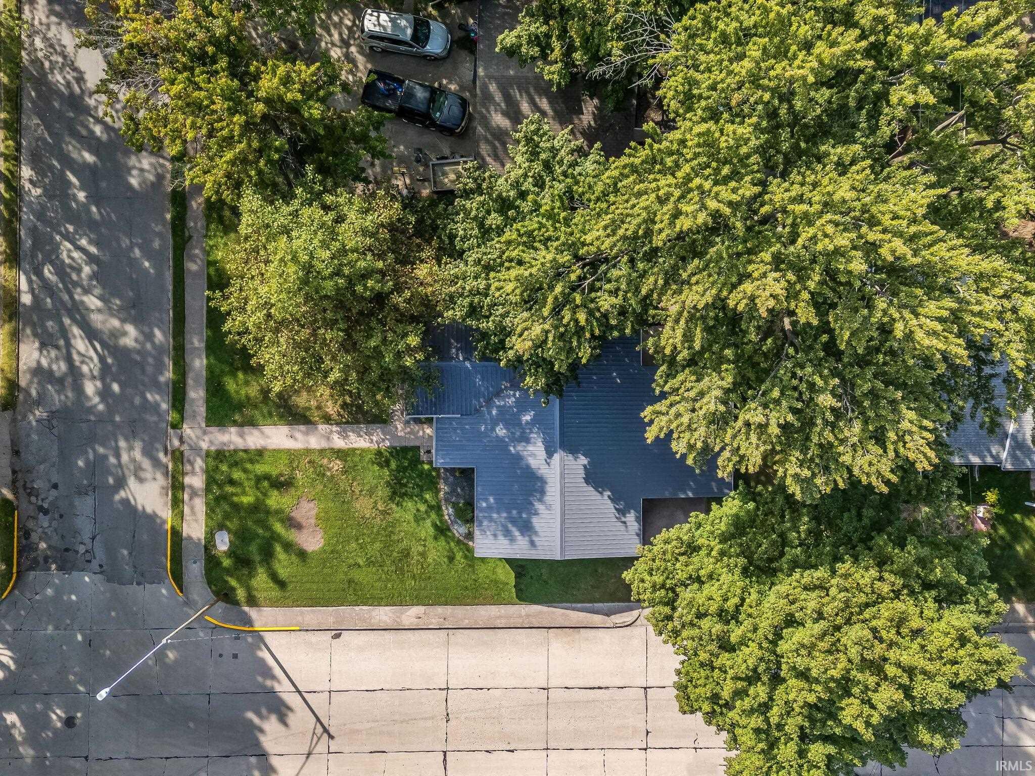 Photo 32 of 556 Broad Avenue