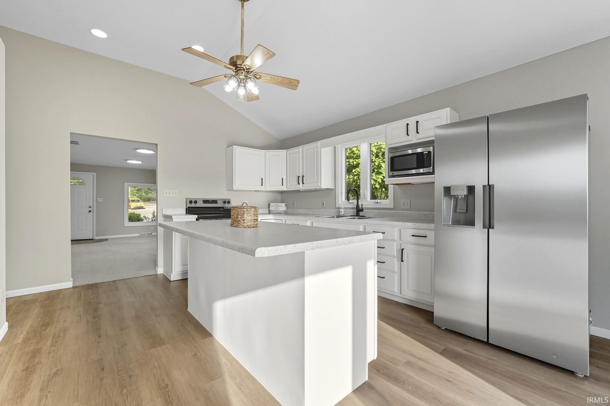 Photo 6 of 3901 Suburban Drive