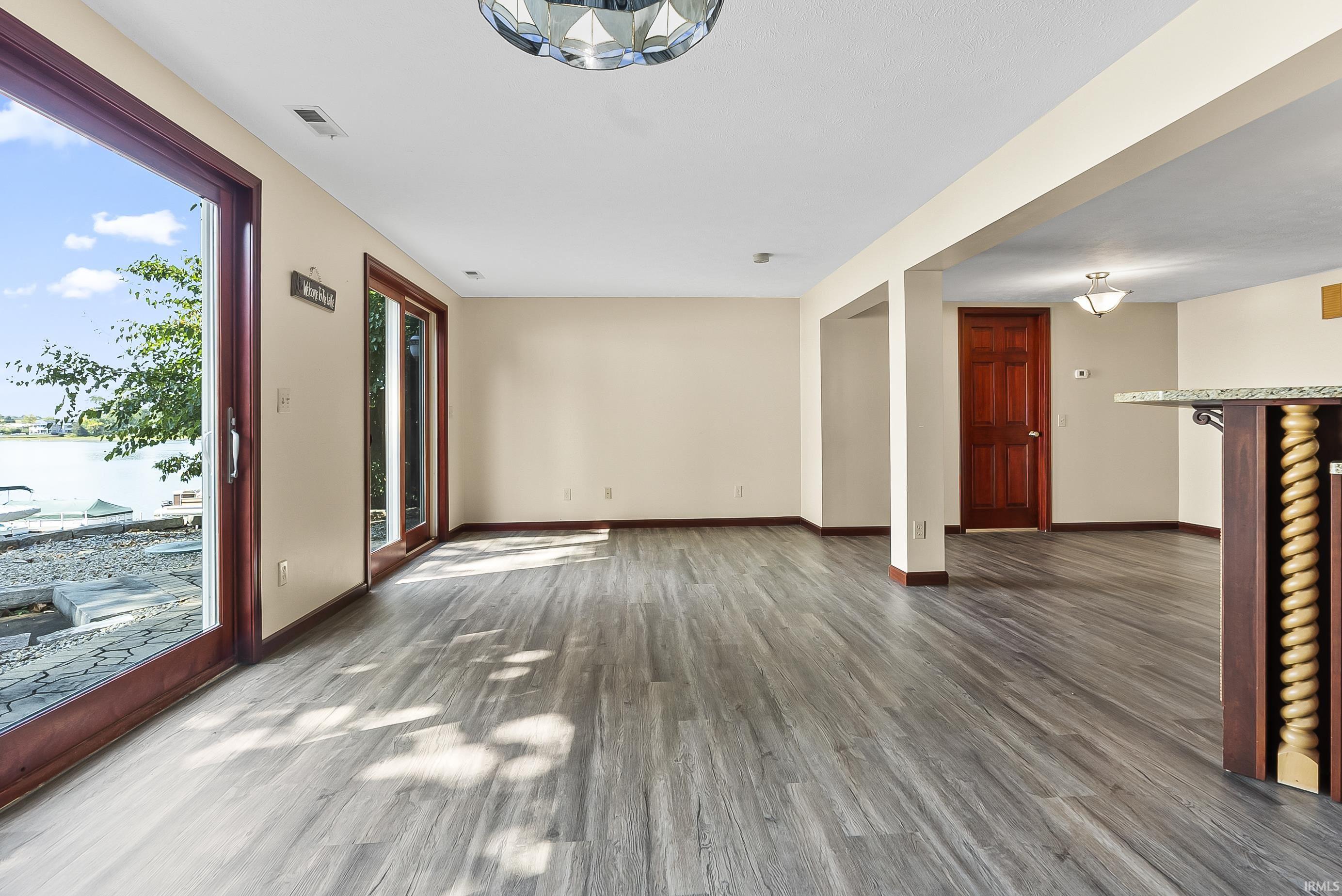 Photo 24 of 7 EMS D7A Lane