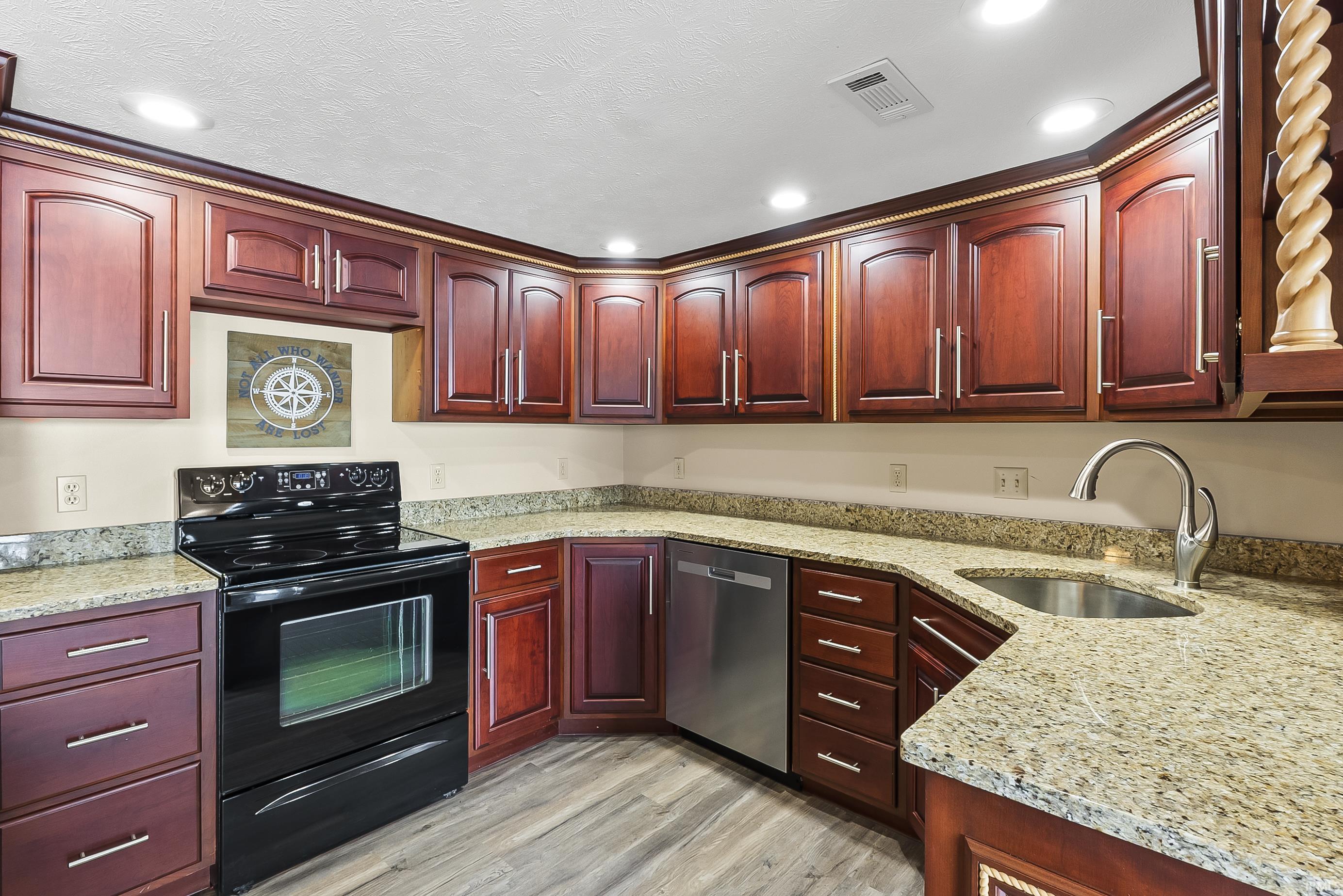 Photo 29 of 7 EMS D7A Lane