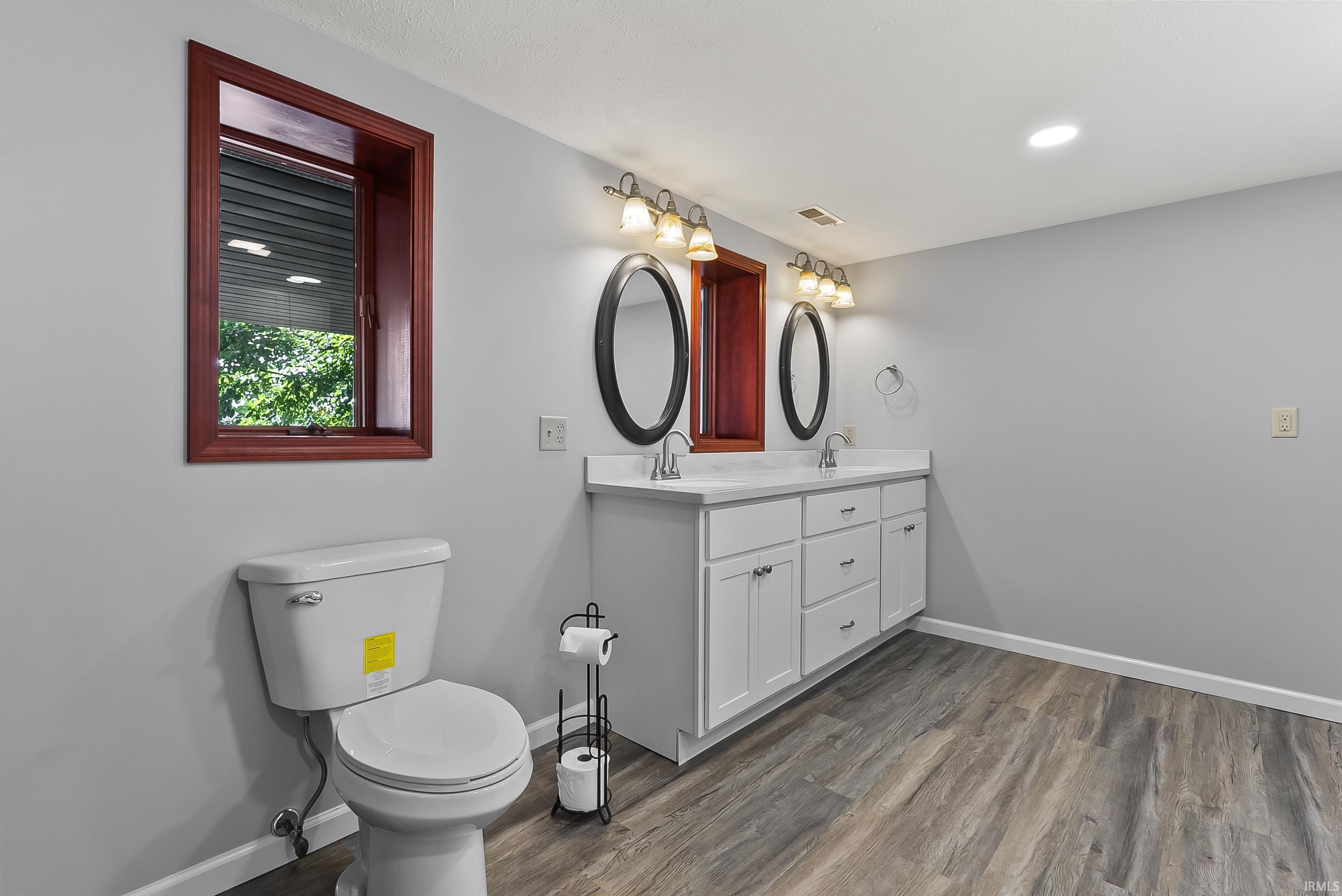 Photo 34 of 7 EMS D7A Lane