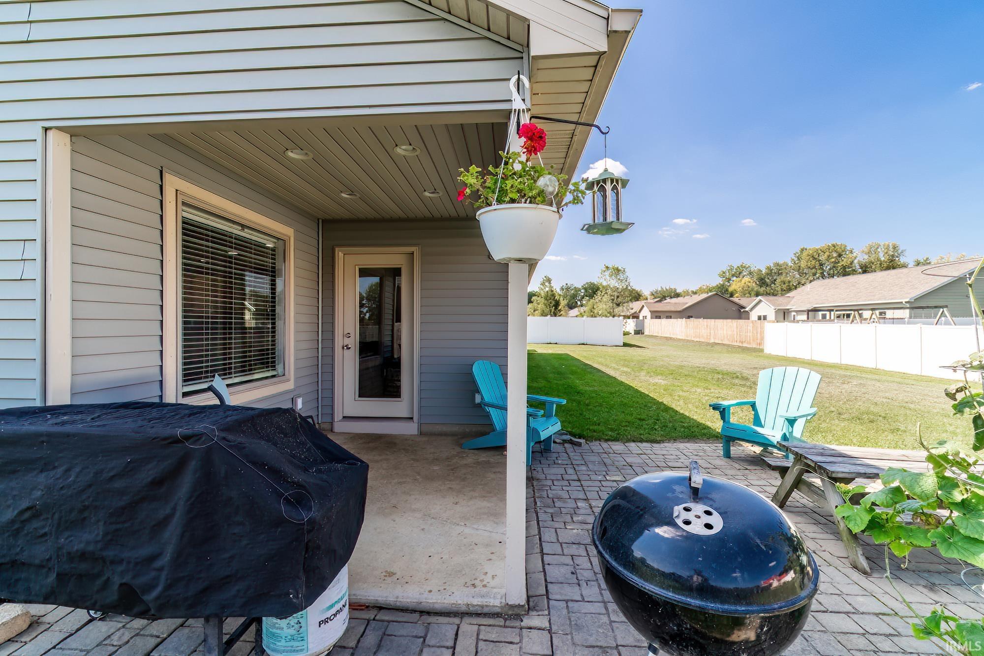 Photo 22 of 951 Hawthorn Lane