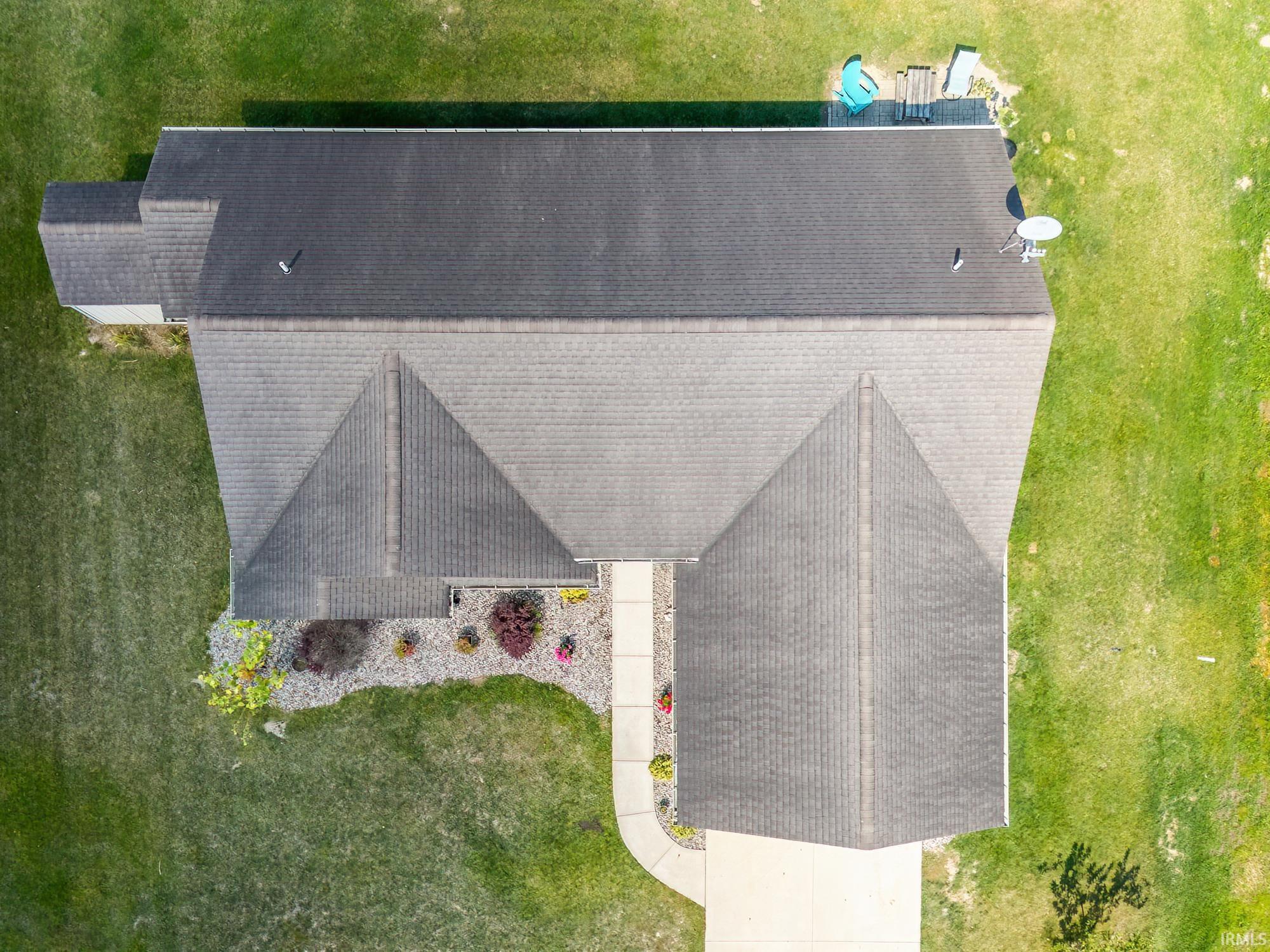 Photo 28 of 951 Hawthorn Lane