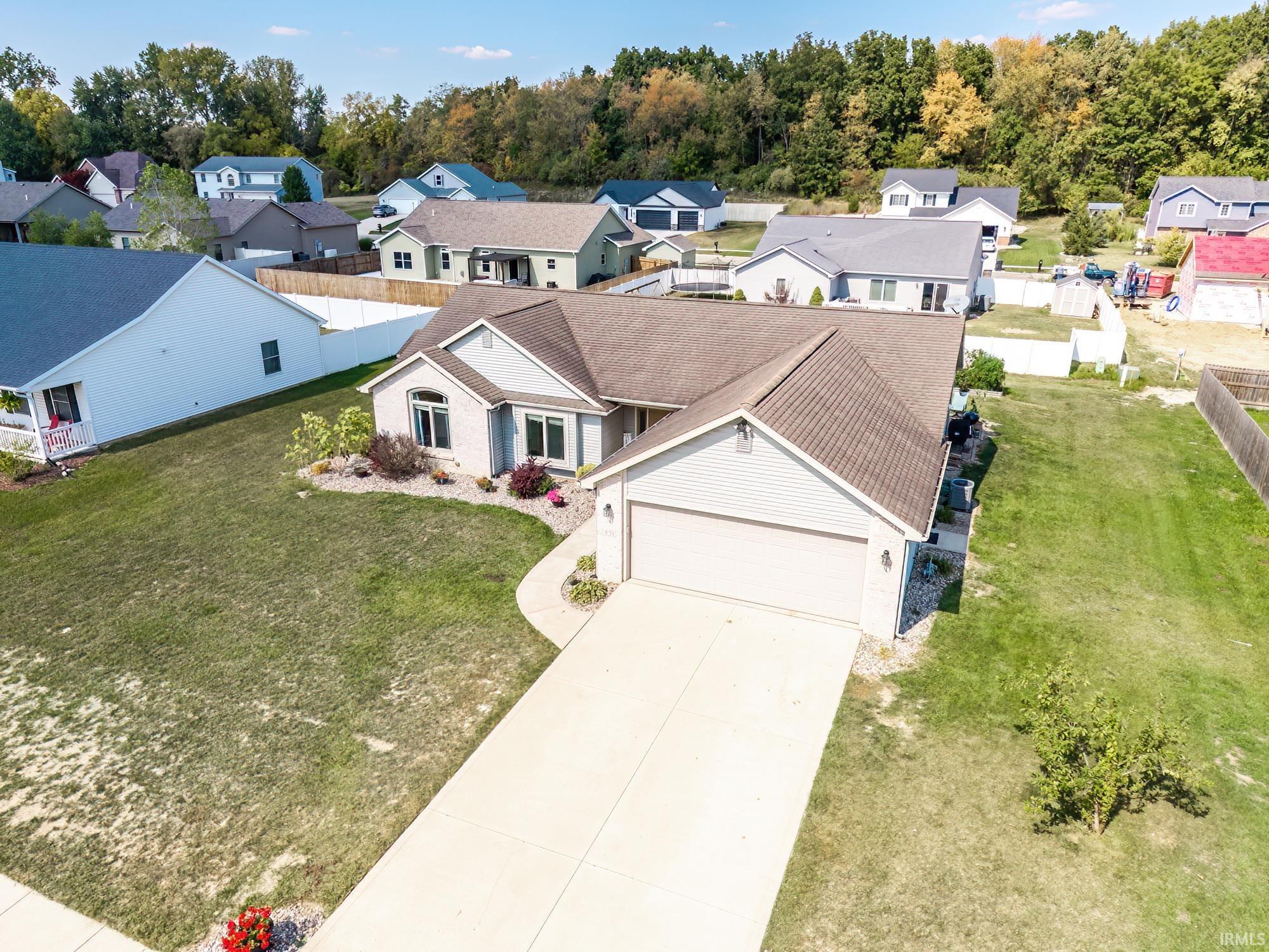 Photo 29 of 951 Hawthorn Lane