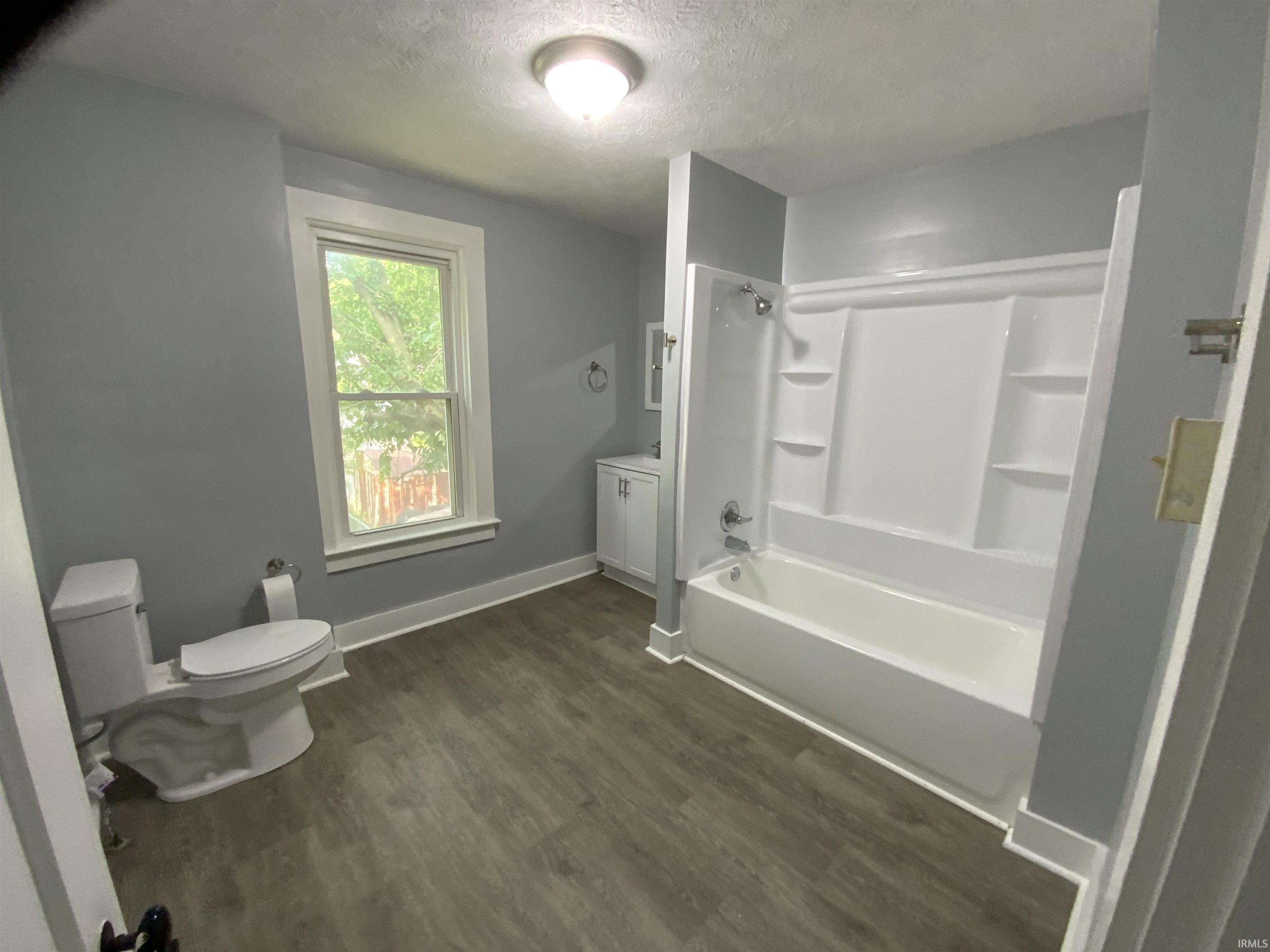 Photo 21 of 1419 Summit Street